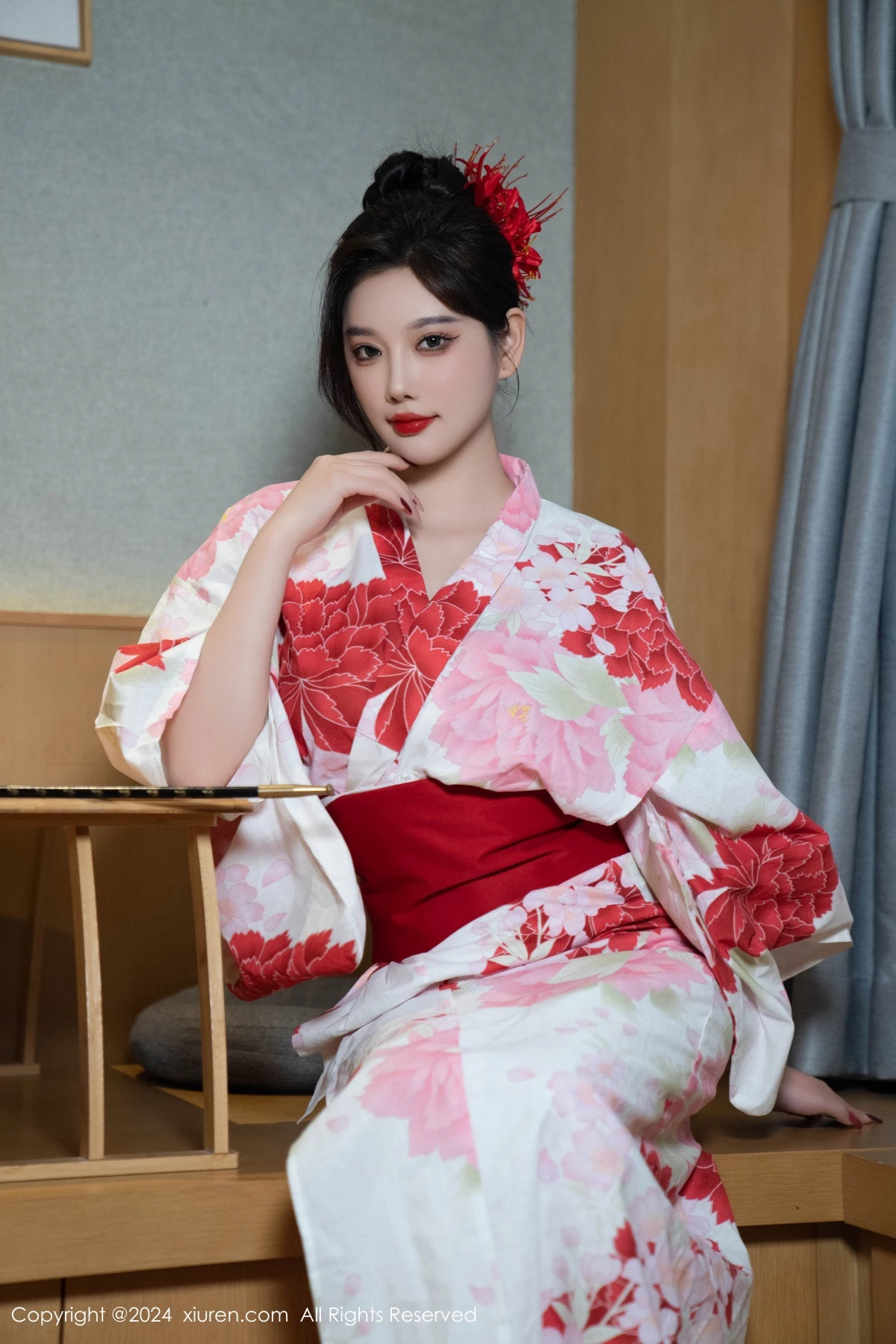 秀人集.com_[XiuRen秀人网]No.9208_女神杨晨晨性感红色花朵服饰露红色情趣内衣秀丰腴身材诱惑写真96P