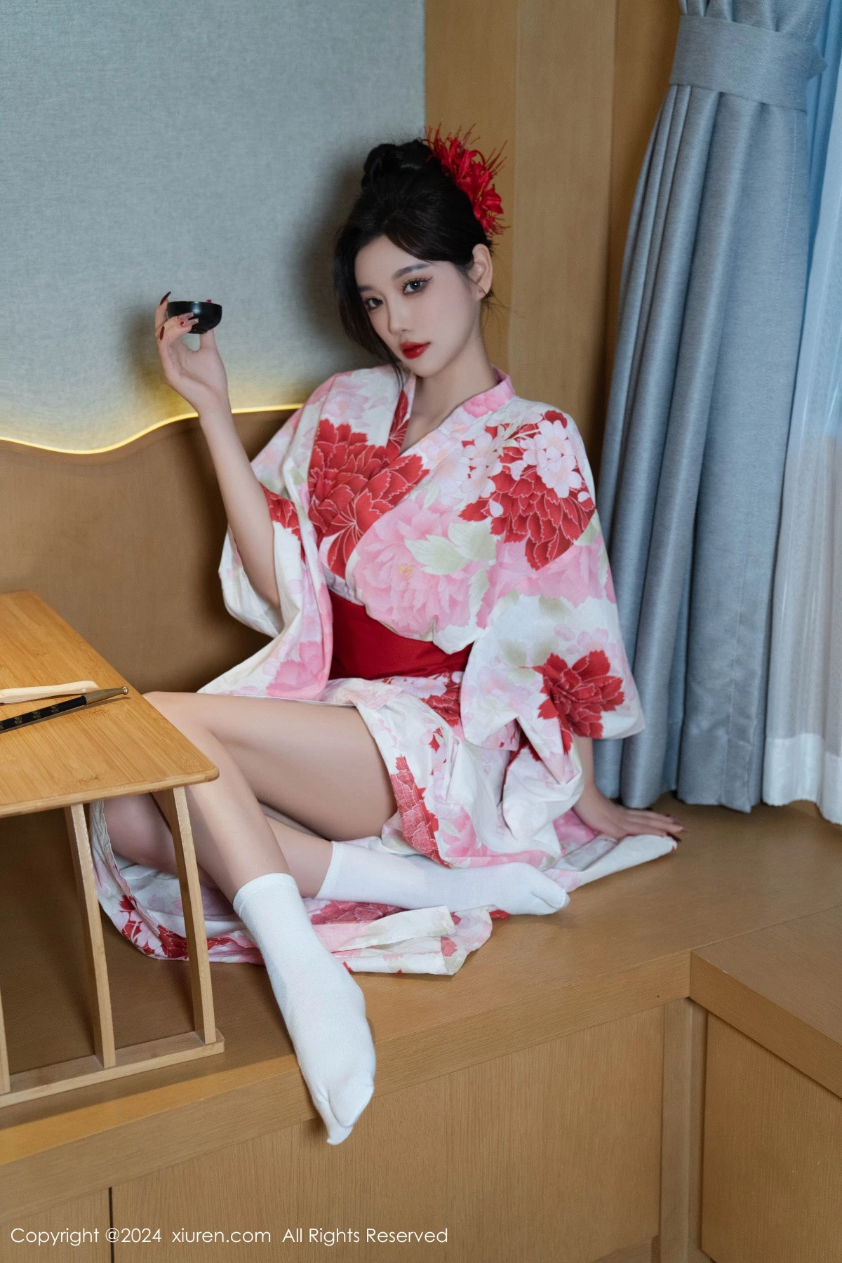 秀人集.com_[XiuRen秀人网]No.9208_女神杨晨晨性感红色花朵服饰露红色情趣内衣秀丰腴身材诱惑写真96P