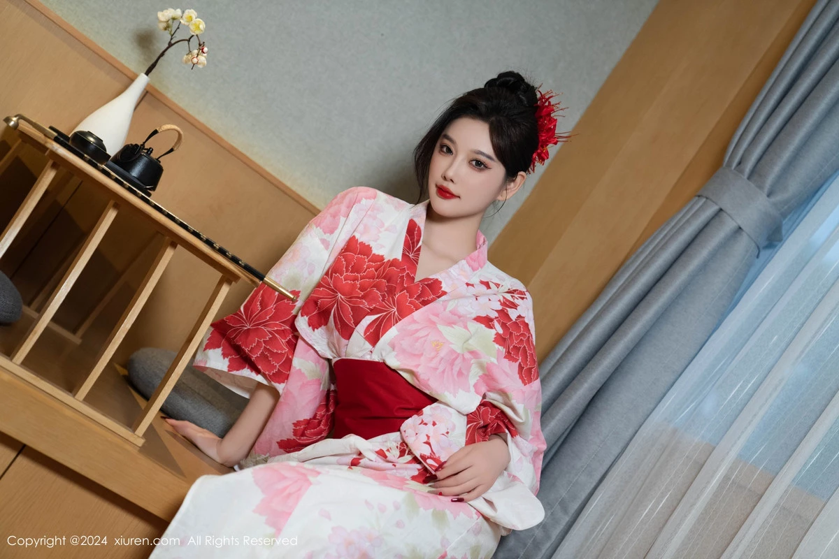 秀人集.com_[XiuRen秀人网]No.9208_女神杨晨晨性感红色花朵服饰露红色情趣内衣秀丰腴身材诱惑写真96P