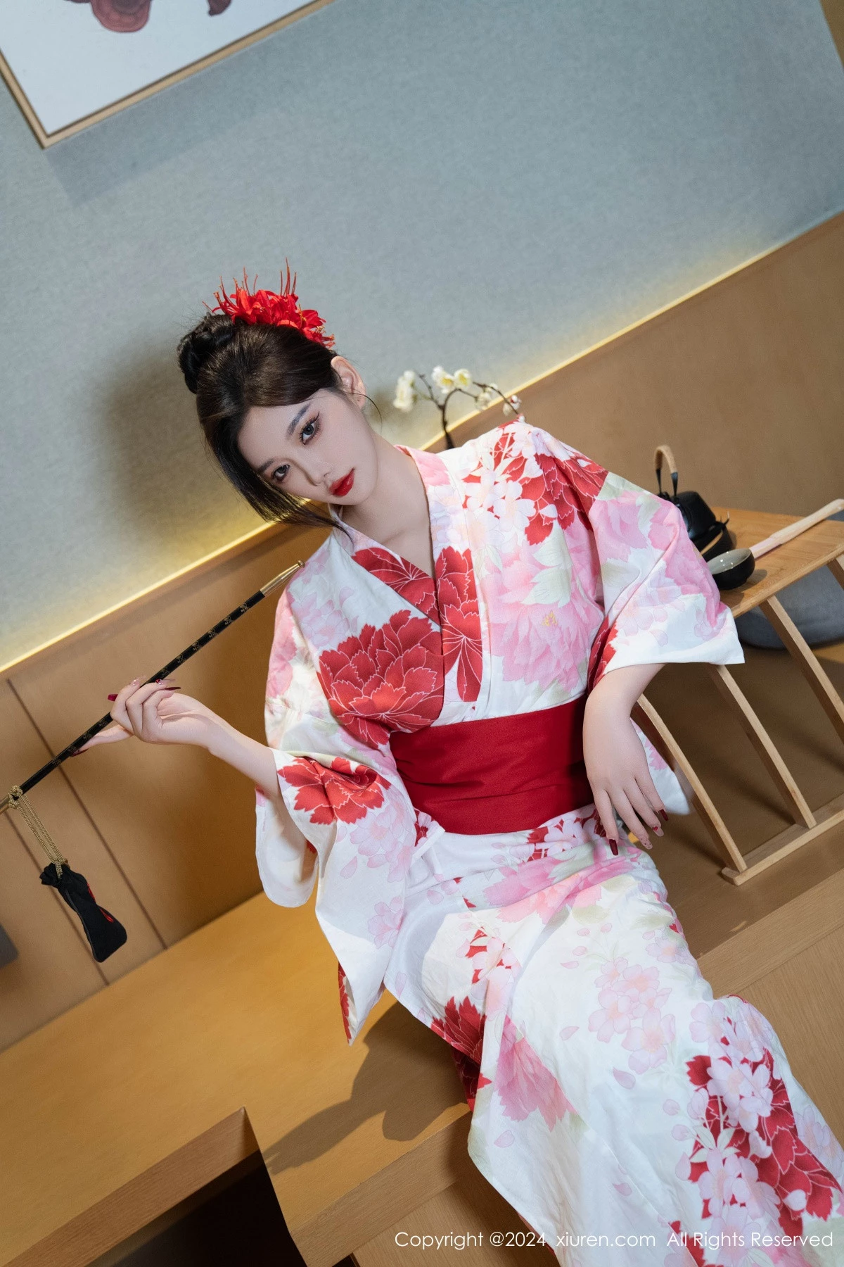 秀人集.com_[XiuRen秀人网]No.9208_女神杨晨晨性感红色花朵服饰露红色情趣内衣秀丰腴身材诱惑写真96P