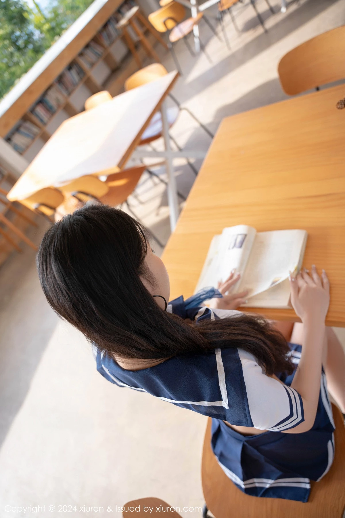 秀人集.com_[XiuRen秀人网]No.9245_新人模特李嫣性感情趣学妹制服露豹纹内衣秀丰腴身姿诱惑写真60P