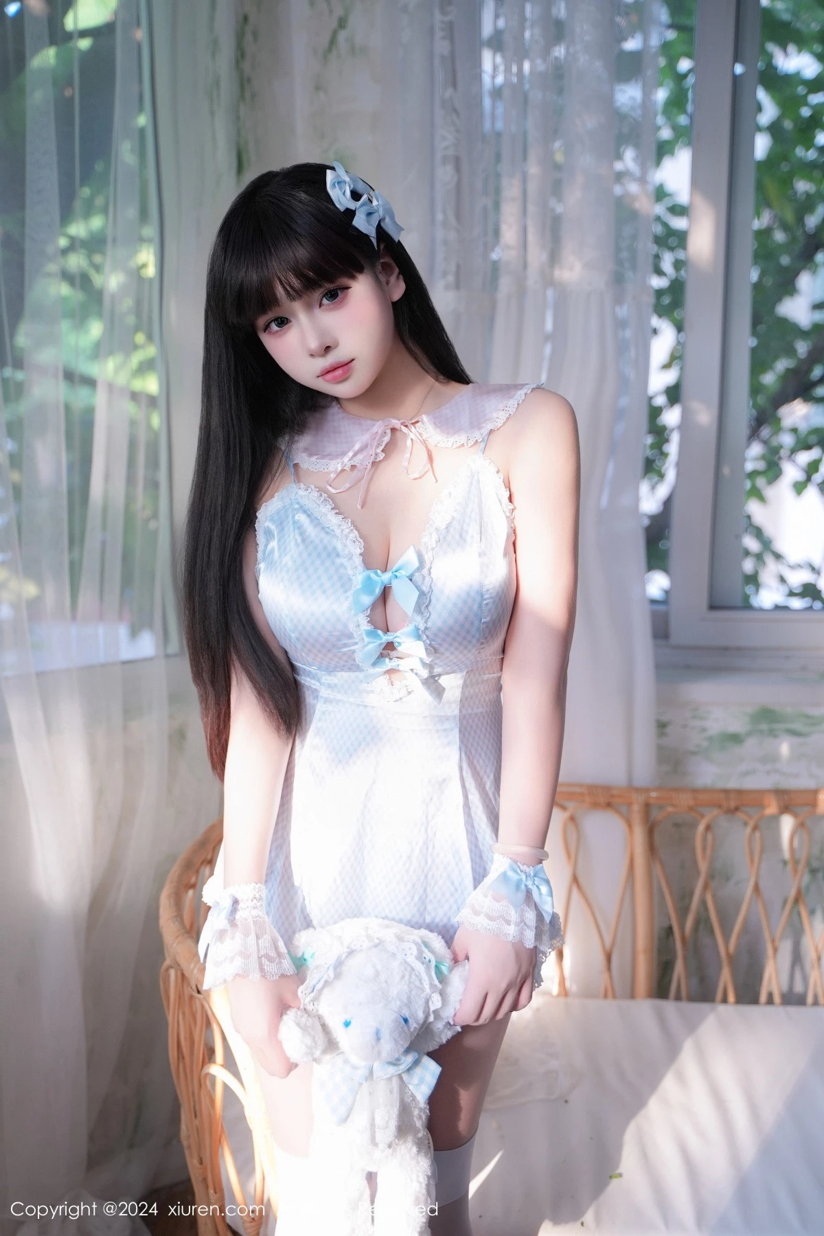 秀人集.com_[XiuRen秀人网]No.9258_新人模特正妹Abby性感女仆装扮配白丝袜秀丰满身材惹火诱惑写真68P