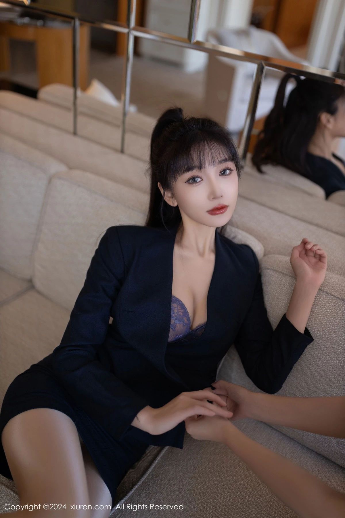 秀人集.com_[XiuRen秀人网]No.9263_模特陆萱萱性感黑色OL服饰露蓝色内衣配超薄肉丝秀美腿诱惑写真80P