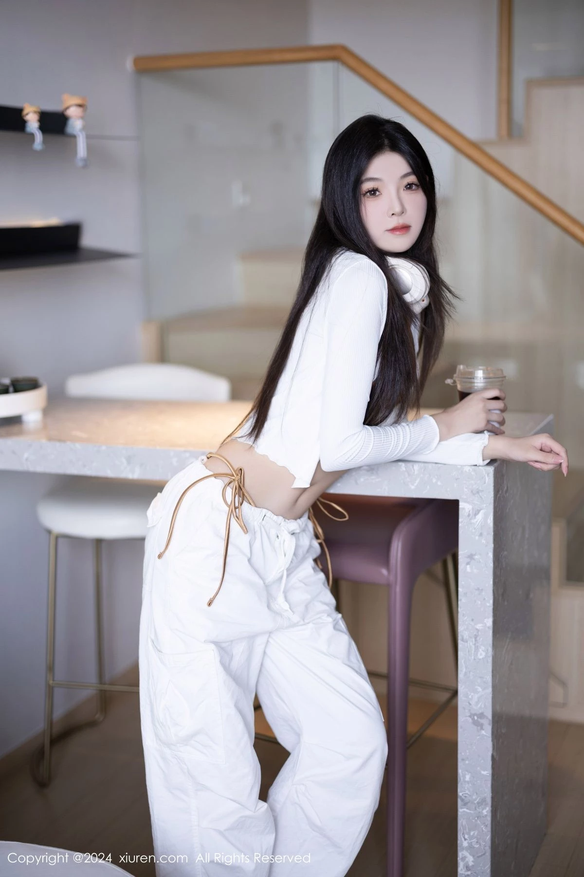 秀人集.com_[XiuRen秀人网]No.9262_模特初梦瑶性感金色比基尼+红色情趣内衣秀完美身材诱惑写真83P