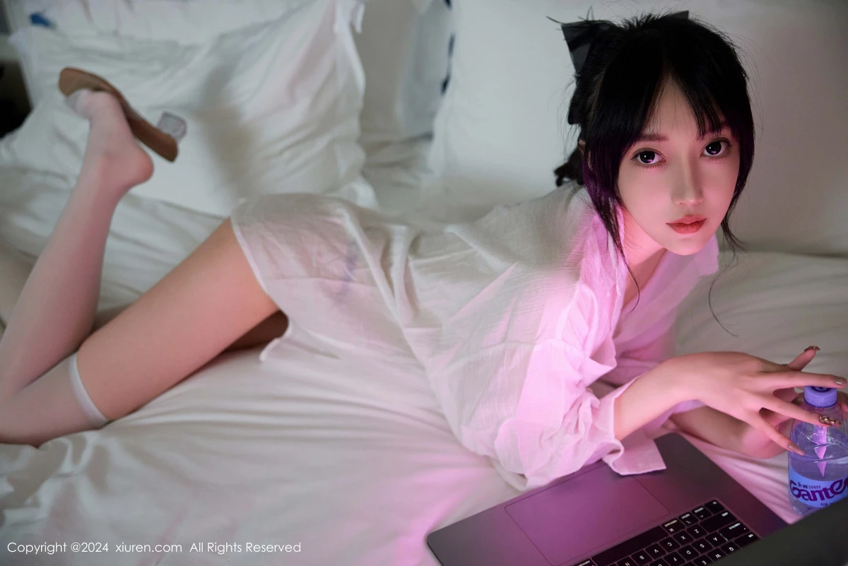 秀人集.com_[XiuRen秀人网]No.9274_模特玥儿玥er浴室性感白色衬衫配白色丝袜秀曼妙身姿诱惑写真75P