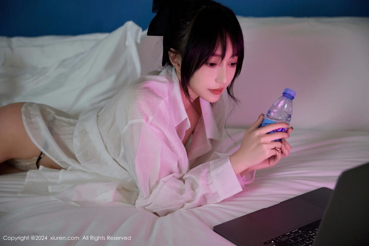 秀人集.com_[XiuRen秀人网]No.9274_模特玥儿玥er浴室性感白色衬衫配白色丝袜秀曼妙身姿诱惑写真75P