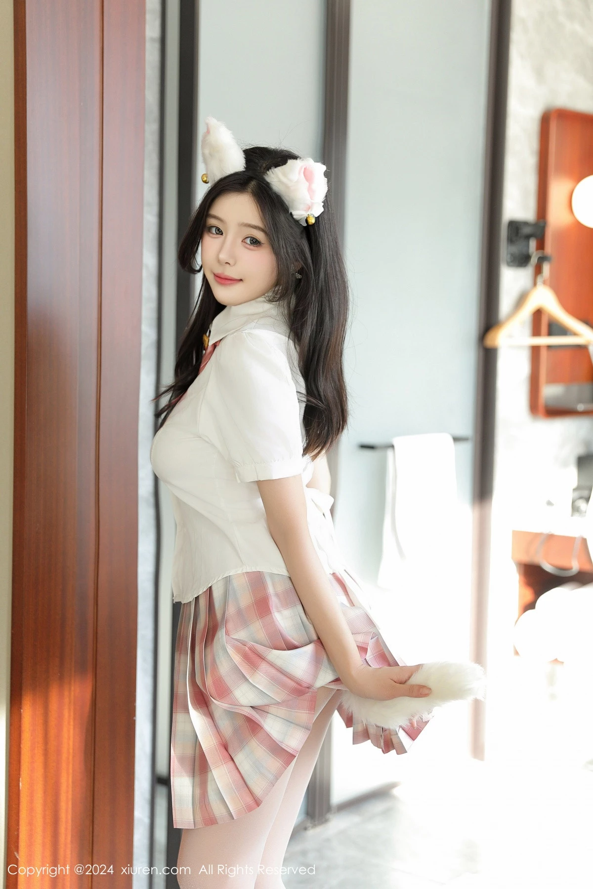 秀人集.com_[XiuRen秀人网]No.9277_模特袁圆私房性感JK制服配超薄白丝秀曼妙身姿完美诱惑写真72P