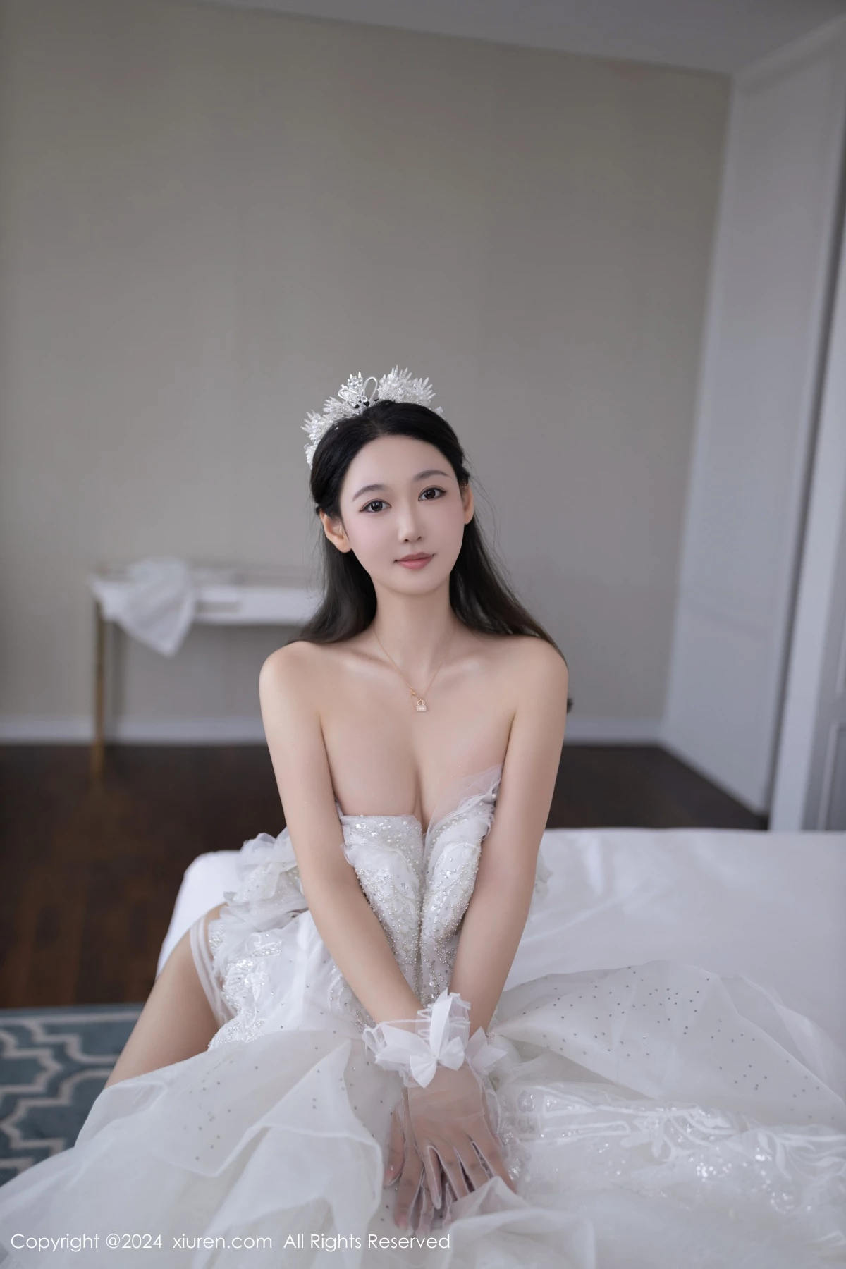 秀人集.com_[XiuRen秀人网]No.9283_模特唐安琪性感白色婚纱露白色内衣配超薄肉丝秀美腿诱惑写真86P