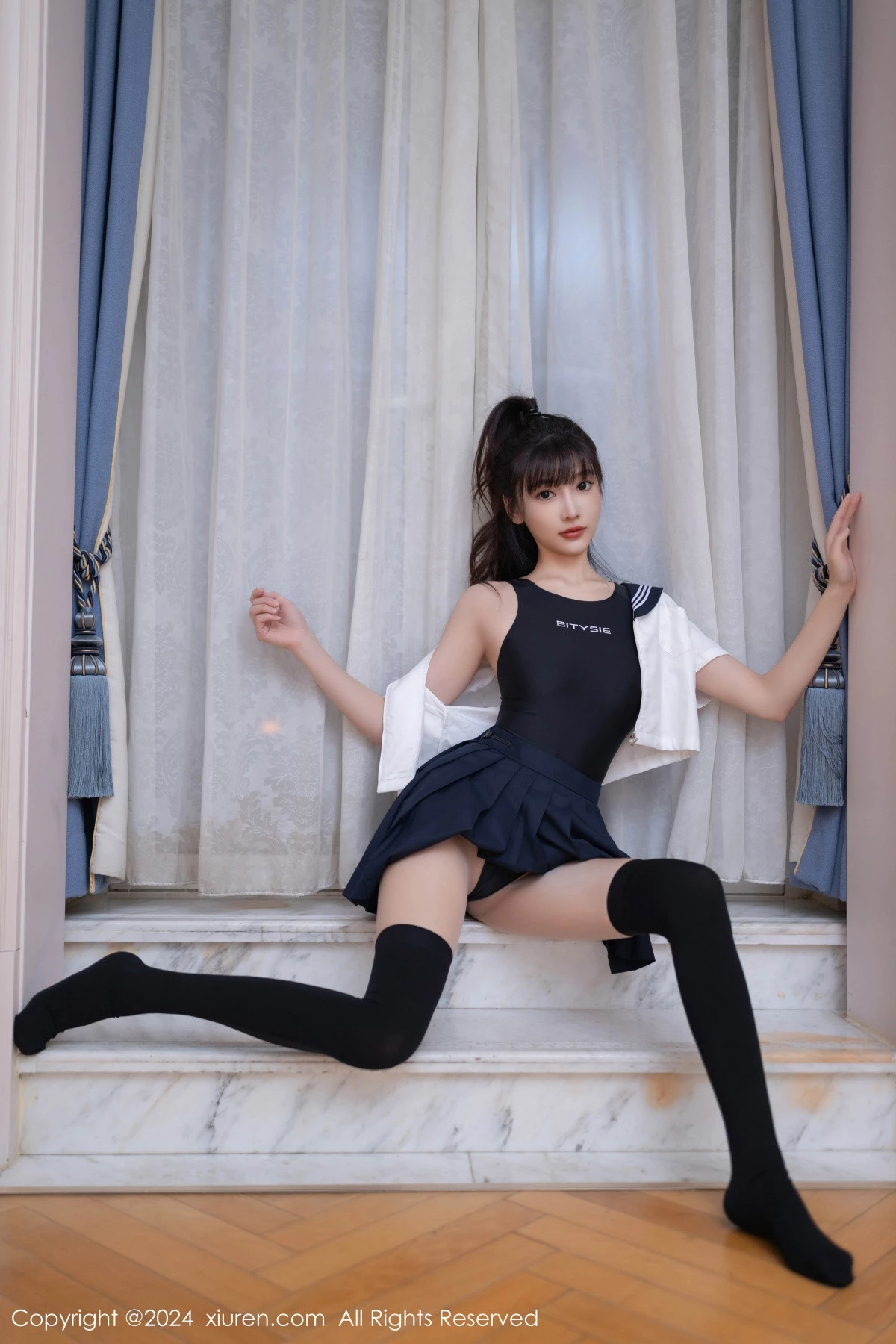 秀人集.com_[XiuRen秀人网]No.9305_模特陆萱萱性感JK制服+黑色高叉连体衣配黑丝袜秀美腿诱惑写真80P