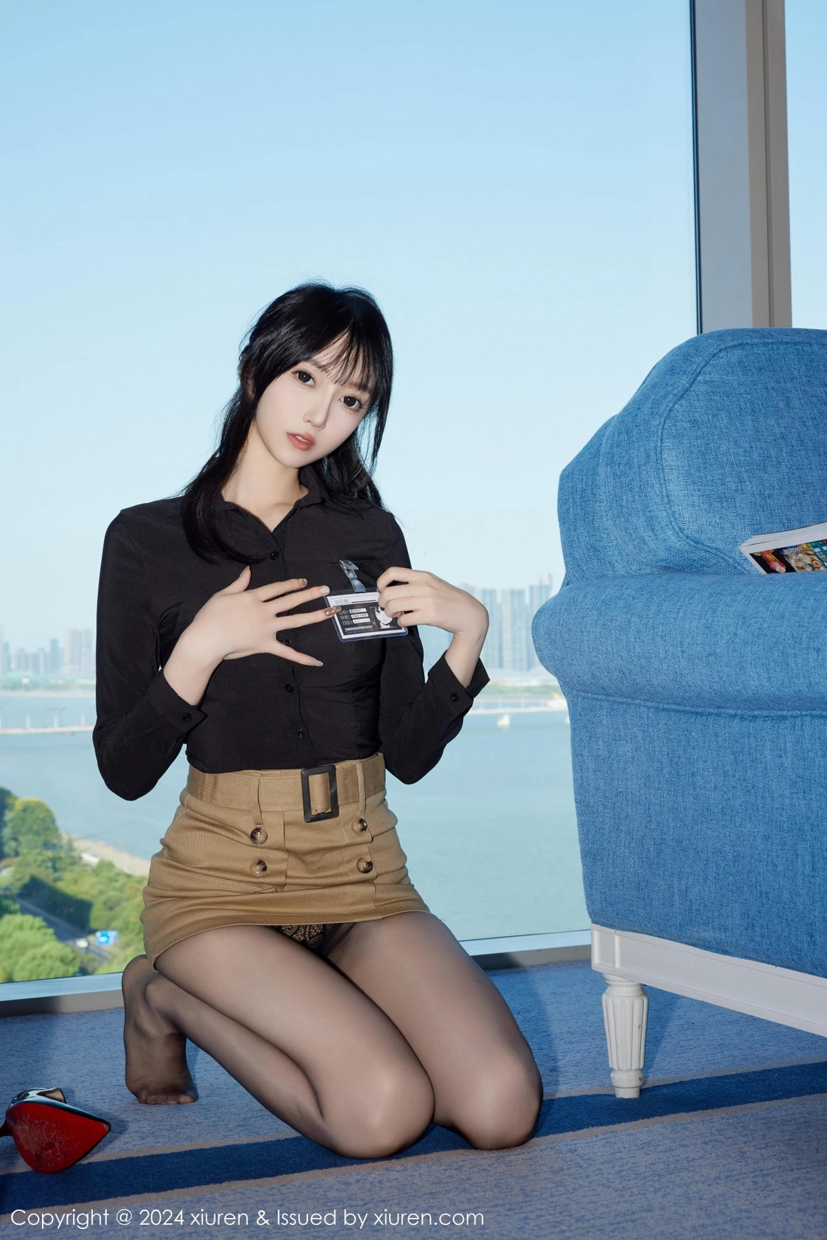 秀人集.com_[XiuRen秀人网]No.9309_模特玥儿玥er性感黑色情趣服饰配开档黑丝秀曼妙身姿诱惑写真72P