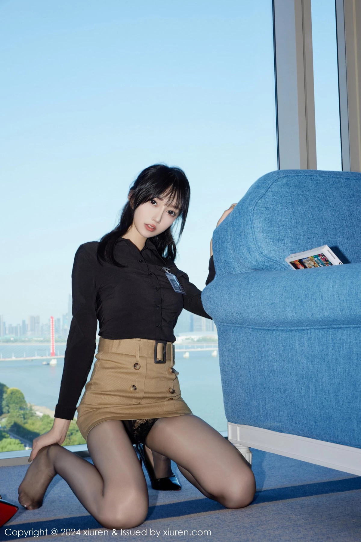 秀人集.com_[XiuRen秀人网]No.9309_模特玥儿玥er性感黑色情趣服饰配开档黑丝秀曼妙身姿诱惑写真72P