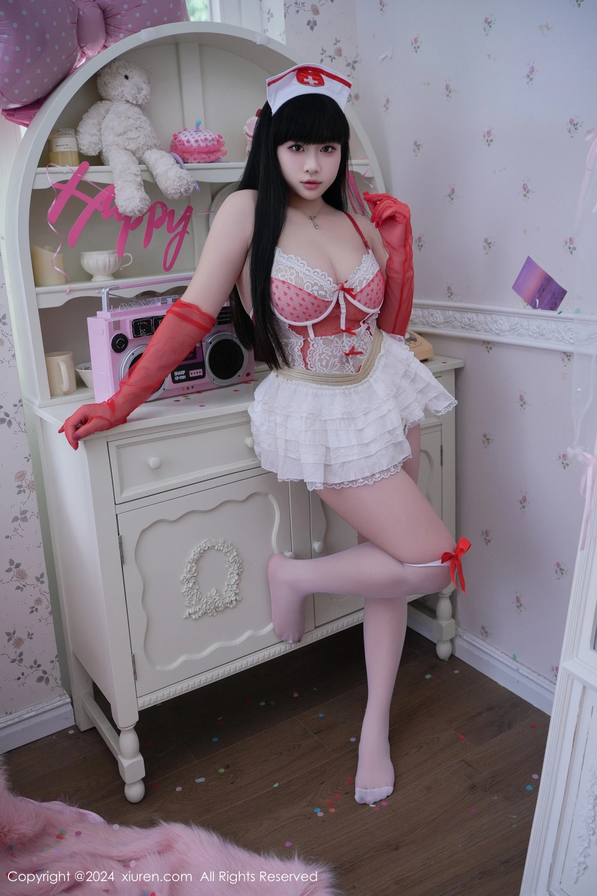 秀人集.com_[XiuRen秀人网]No.9177_新人模特mini米妮性感红白色护士装配白丝袜秀浑圆翘臀诱惑写真80P