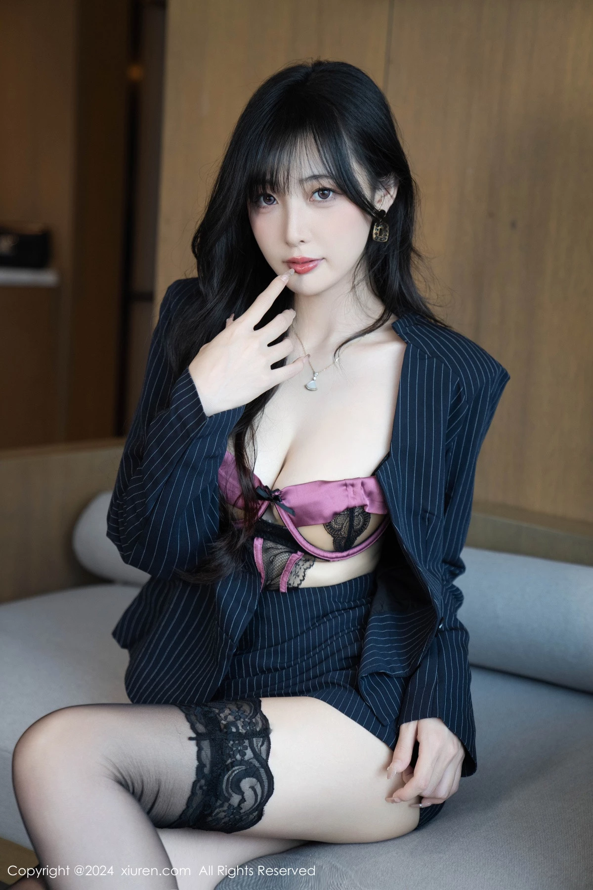 秀人集.com_[XiuRen秀人网]No.9186_模特林星阑私房性感紫色情趣内衣配黑丝袜秀曼妙身姿诱惑写真90P