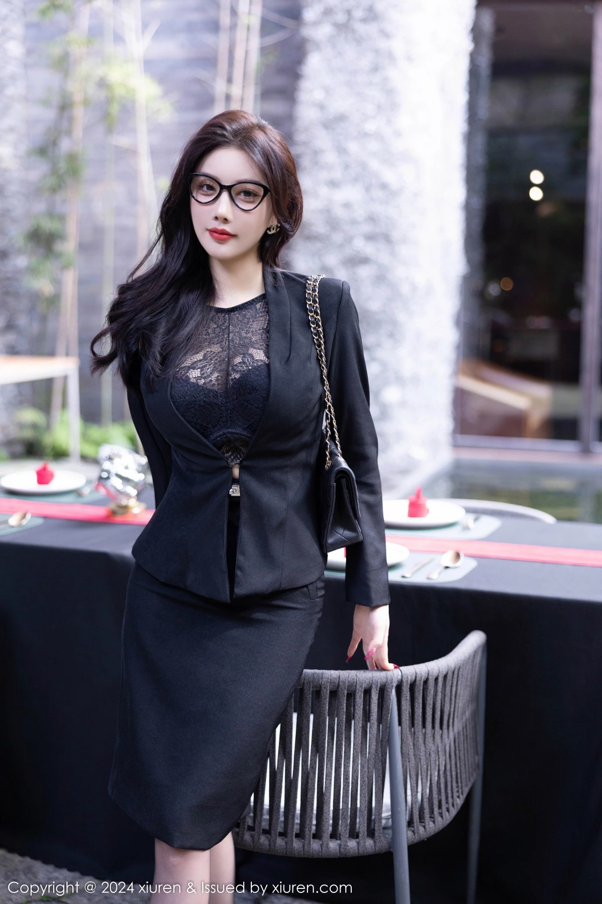 秀人集.com_[XiuRen秀人网]No.9190_女神杨晨晨Yome性感黑色OL露蕾丝内衣配超薄黑丝极致魅惑写真80P