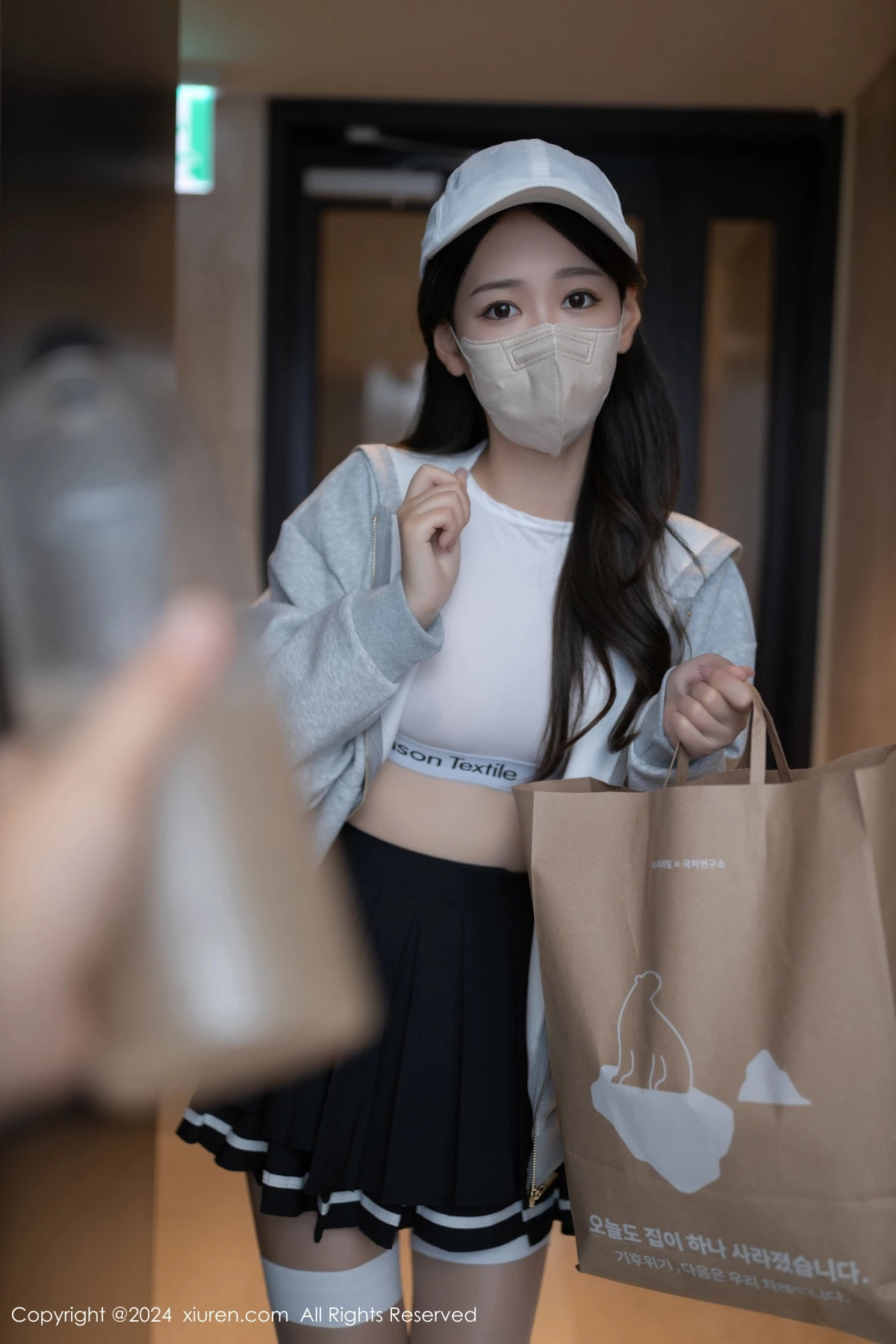 秀人集.com_[XiuRen秀人网]No.9196_模特唐安琪性感灰色外套露白内衣配超薄肉丝秀曼妙身姿诱惑写真87P