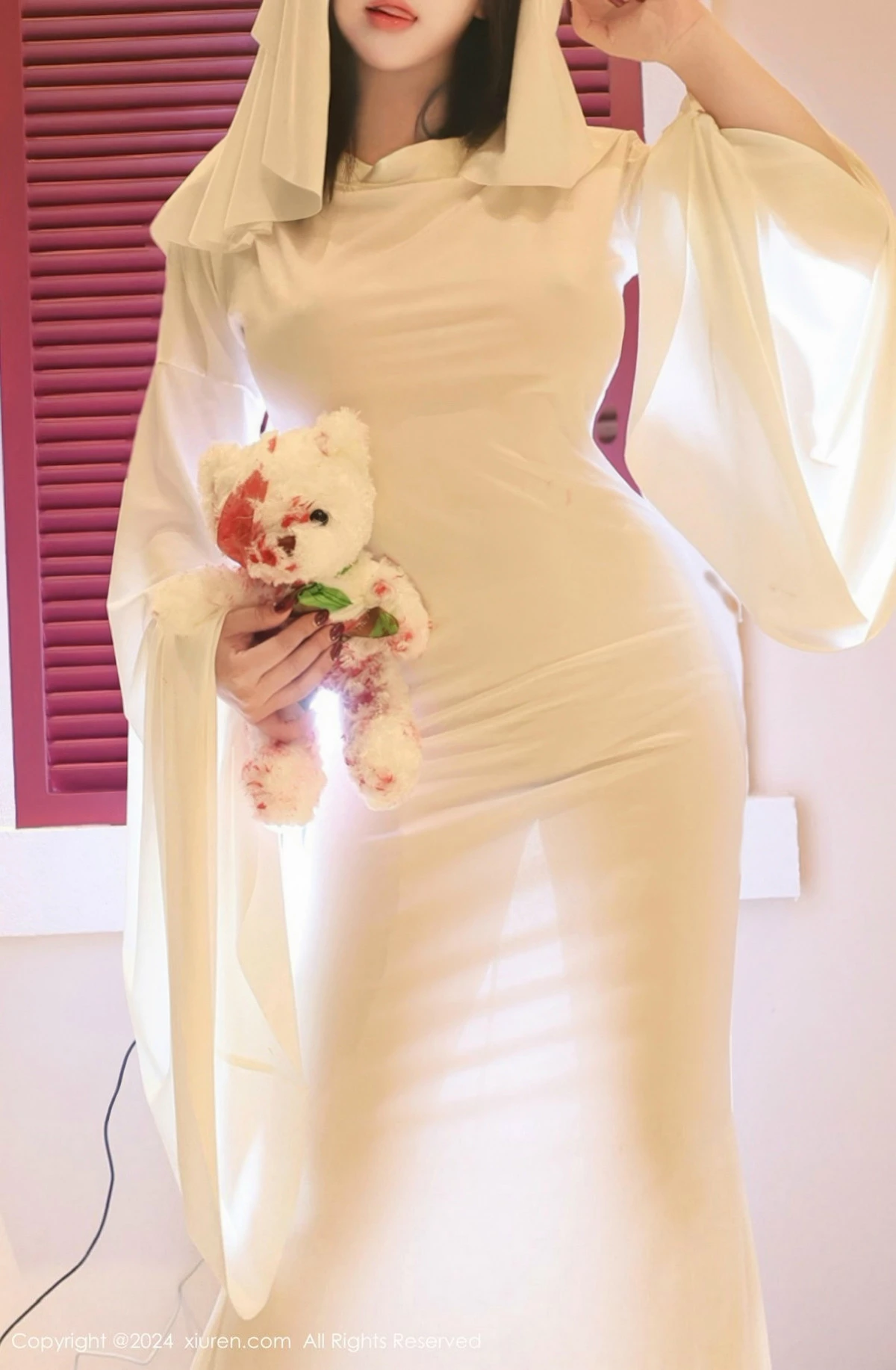 秀人集.com_[XiuRen秀人网]No.9376_模特小薯条nienie白色连衣裙+红色情趣服饰秀曼妙身姿诱惑写真81P