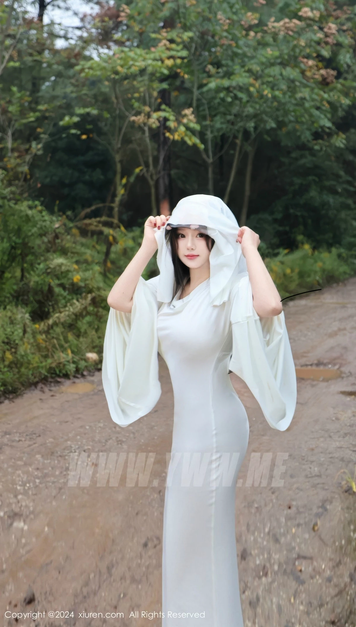 秀人集.com_[XiuRen秀人网]No.9376_模特小薯条nienie白色连衣裙+红色情趣服饰秀曼妙身姿诱惑写真81P