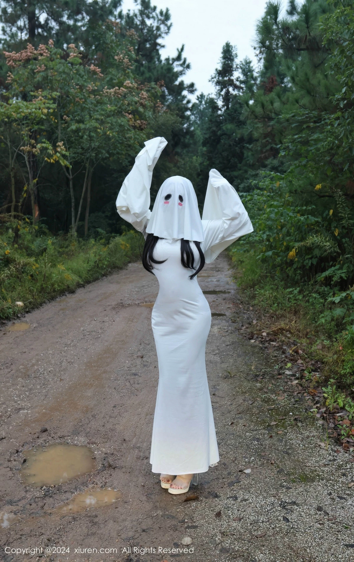 秀人集.com_[XiuRen秀人网]No.9376_模特小薯条nienie白色连衣裙+红色情趣服饰秀曼妙身姿诱惑写真81P