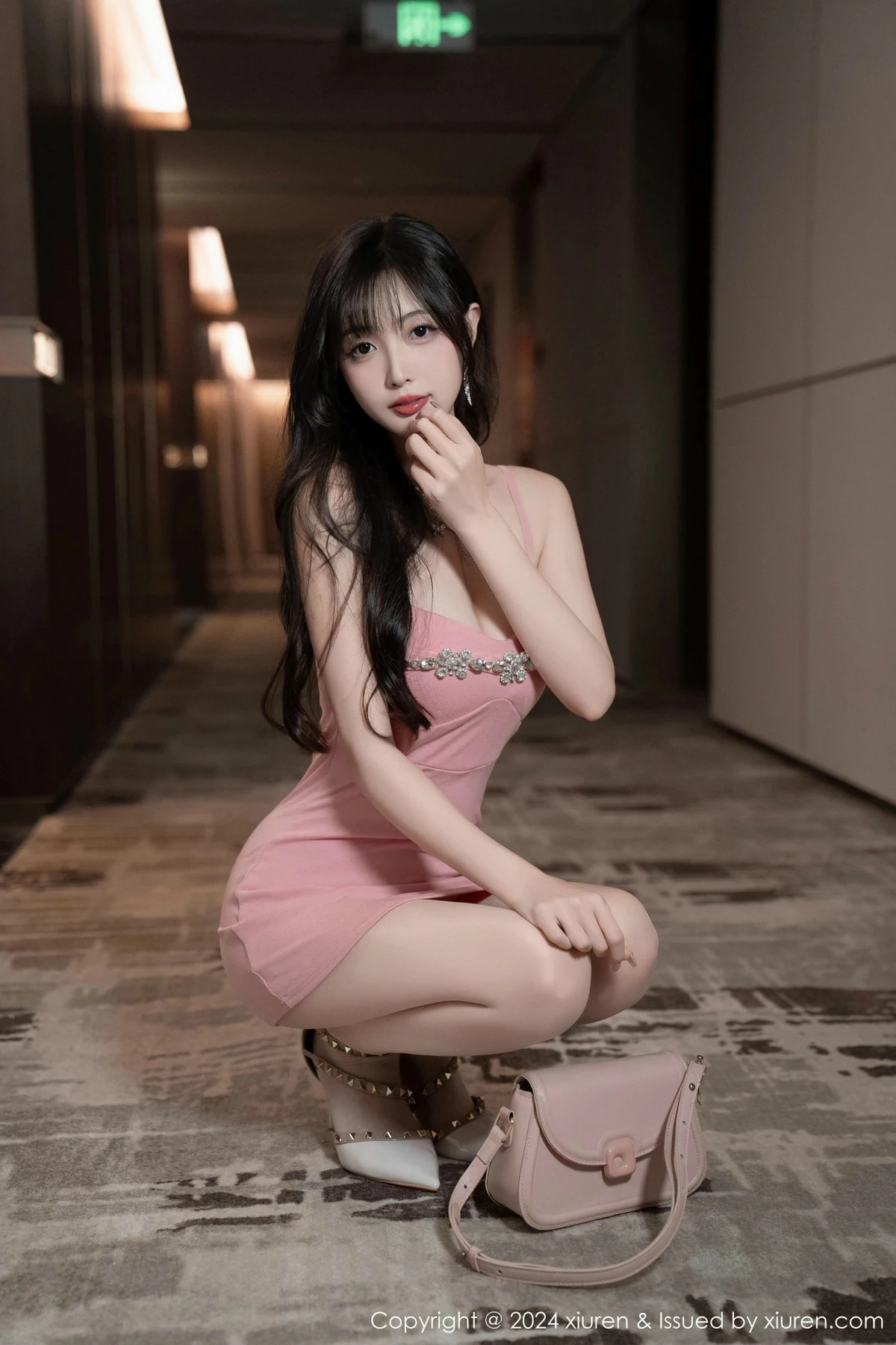 秀人集.com_[XiuRen秀人网]No.9380_模特林星阑性感粉色吊带裙+兔子装情趣内衣秀曼妙身姿诱惑写真107P