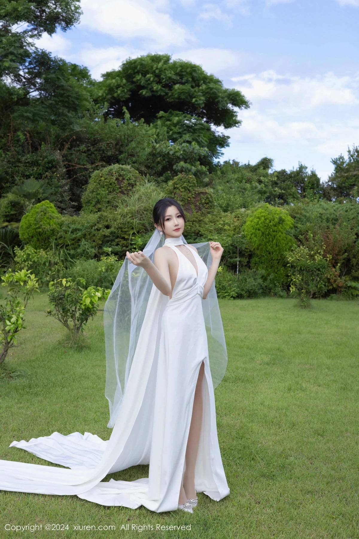 秀人集.com_[XiuRen秀人网]No.9387_模特鱼子酱Fish婚礼主题性感白色婚纱配白丝袜秀曼妙身姿诱惑写真81P