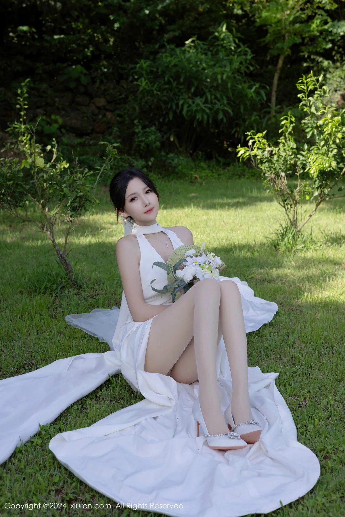 秀人集.com_[XiuRen秀人网]No.9387_模特鱼子酱Fish婚礼主题性感白色婚纱配白丝袜秀曼妙身姿诱惑写真81P