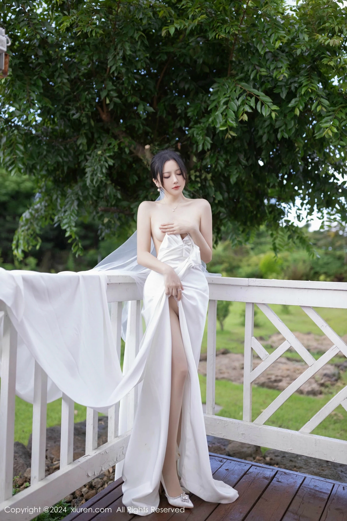 秀人集.com_[XiuRen秀人网]No.9387_模特鱼子酱Fish婚礼主题性感白色婚纱配白丝袜秀曼妙身姿诱惑写真81P