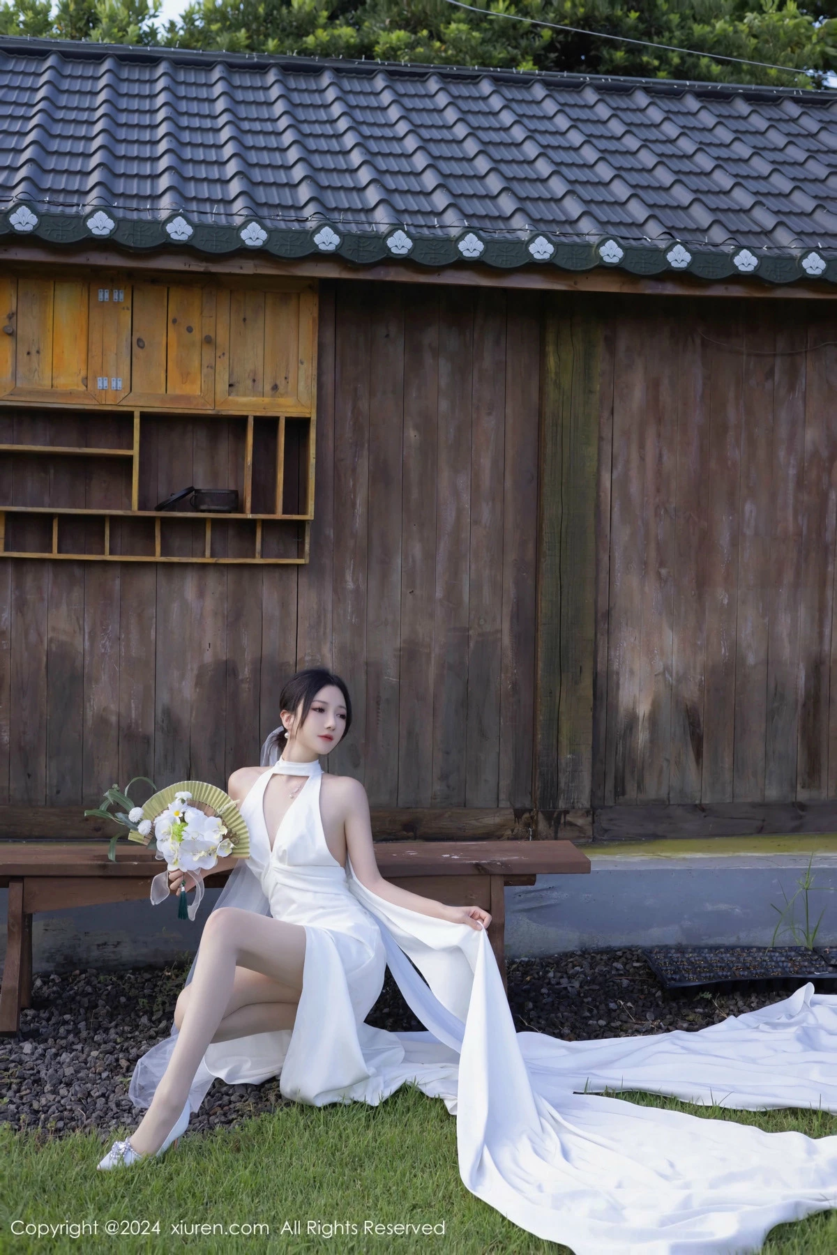 秀人集.com_[XiuRen秀人网]No.9387_模特鱼子酱Fish婚礼主题性感白色婚纱配白丝袜秀曼妙身姿诱惑写真81P