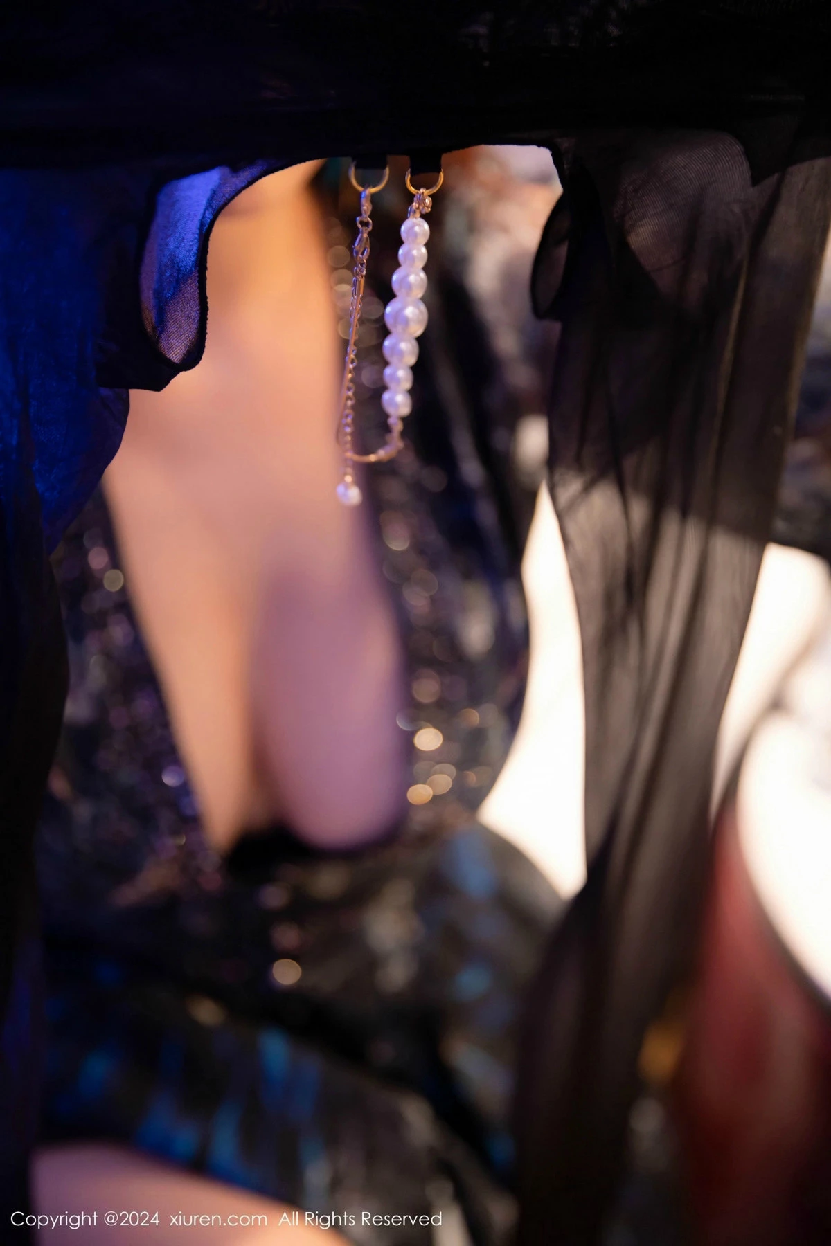 秀人集.com_[XiuRen秀人网]No.9403_模特蛋蛋宝性感异域风情服露蕾丝内衣配开档黑丝秀翘臀诱惑写真78P