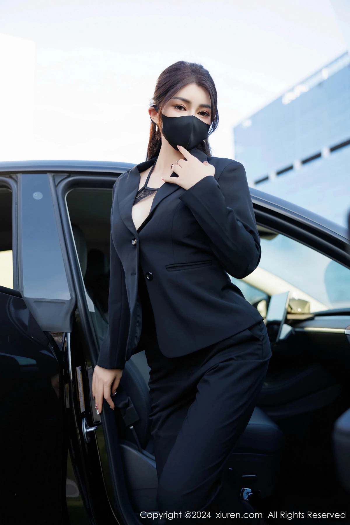 秀人集.com_[XiuRen秀人网]No.9405_模特凯竹Quinn性感黑色OL制服露黑色蕾丝情趣连体衣完美诱惑写真84P