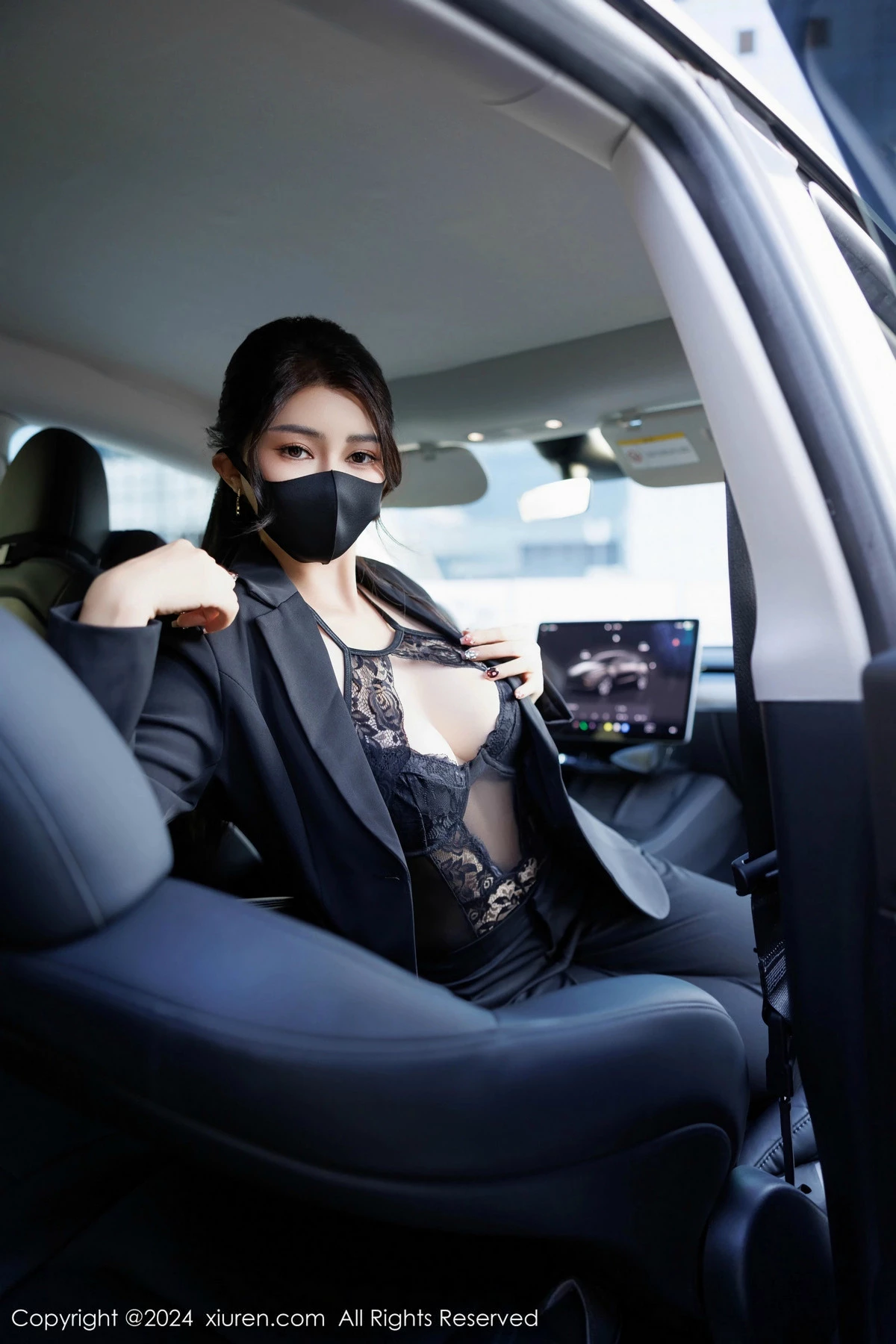 秀人集.com_[XiuRen秀人网]No.9405_模特凯竹Quinn性感黑色OL制服露黑色蕾丝情趣连体衣完美诱惑写真84P