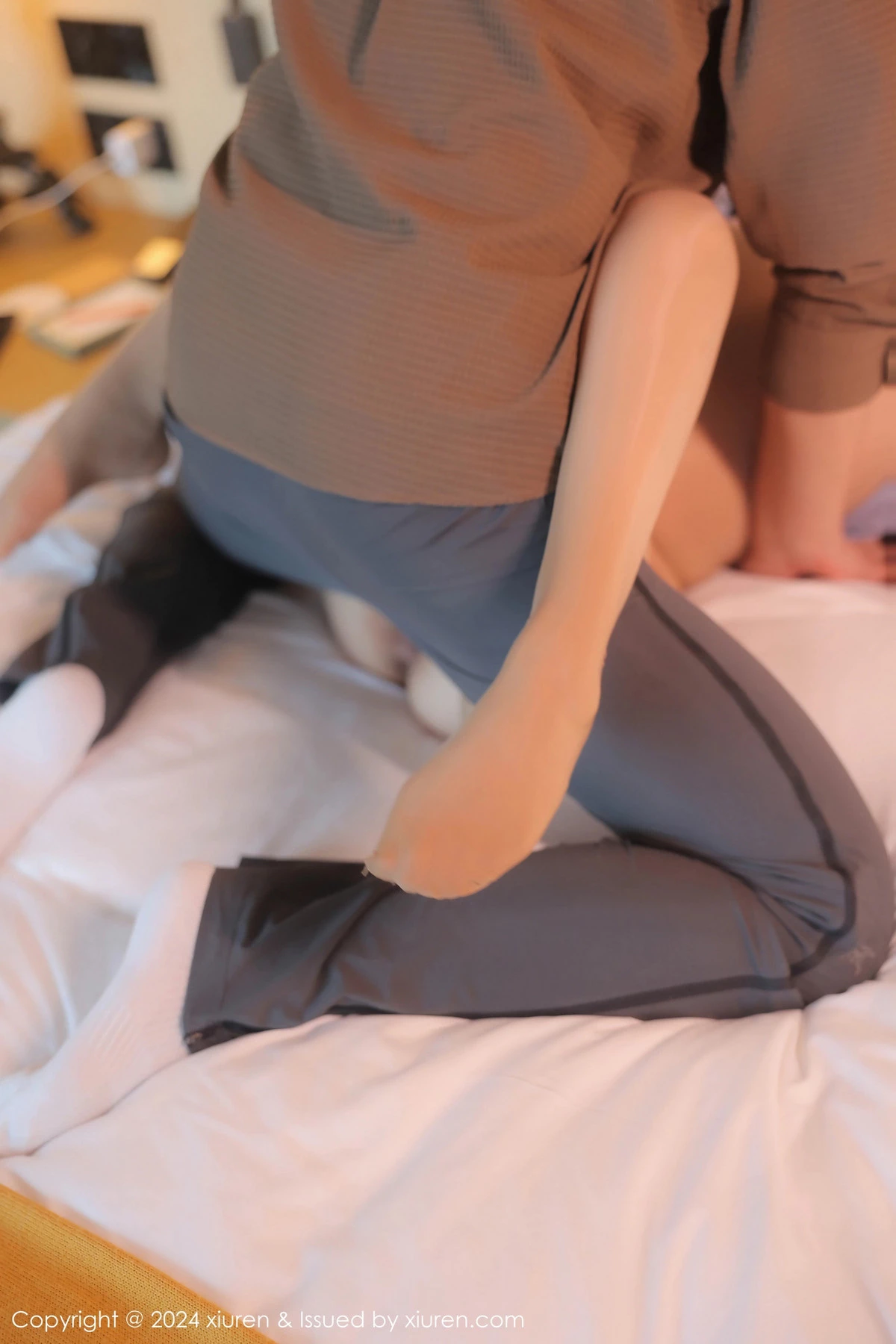 秀人集.com_[XiuRen秀人网]No.9416_模特麻布学妹性感浅蓝色上衣露肉色连体衣秀凹凸身材诱惑写真72P