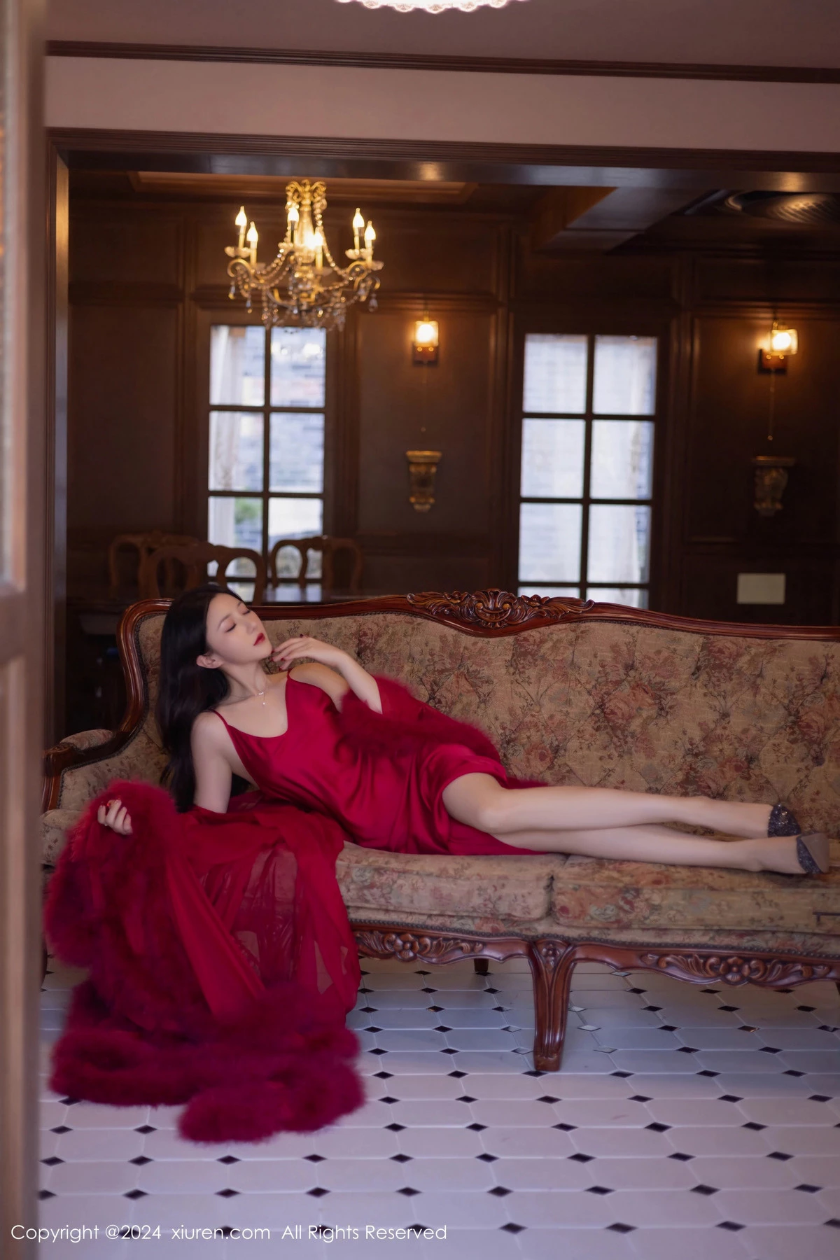 秀人集.com_[XiuRen秀人网]No.9422_模特鱼子酱Fish红玫瑰主题红色吊带连衣裙秀曼妙身姿迷人诱惑写真80P
