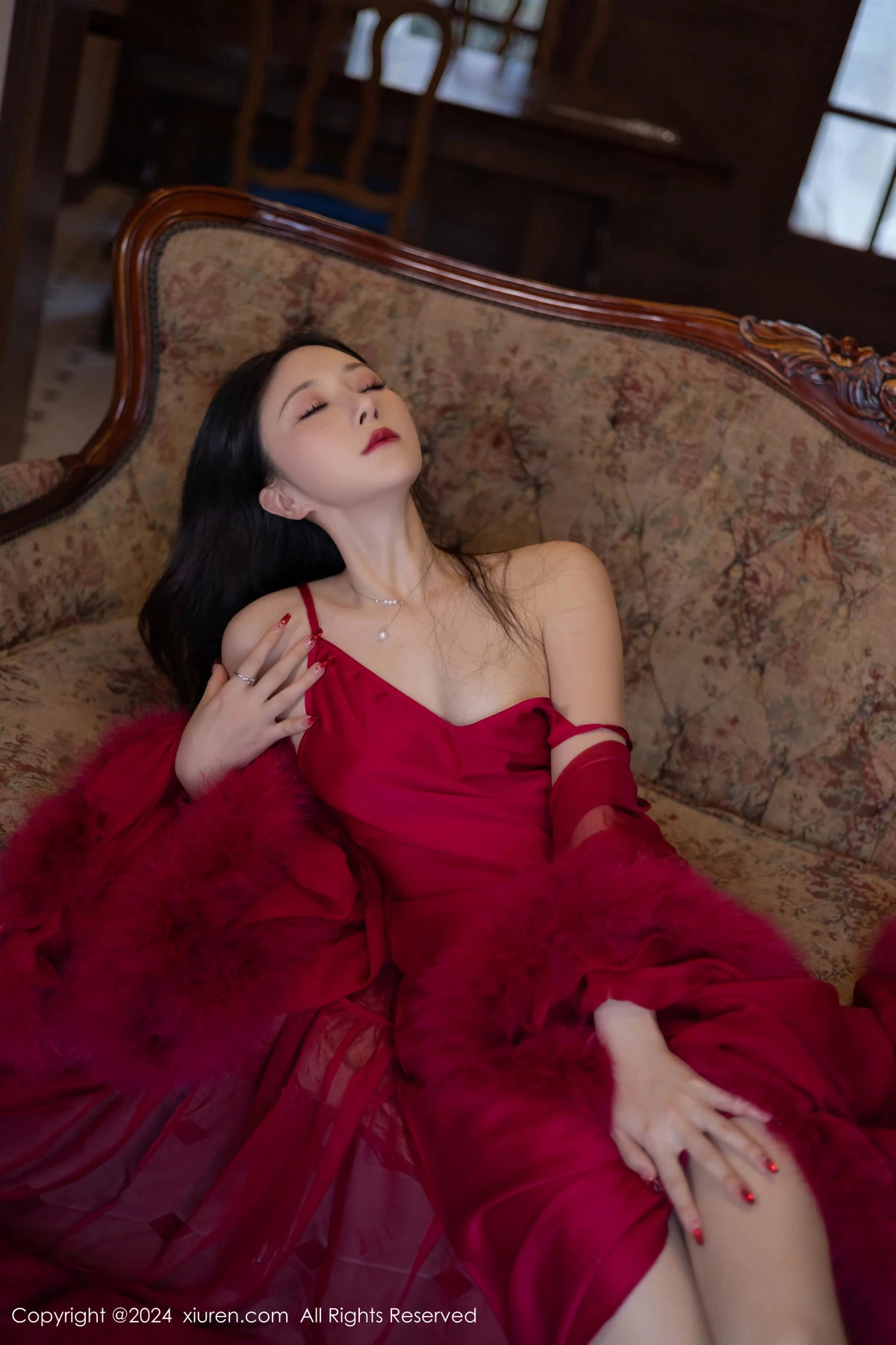 秀人集.com_[XiuRen秀人网]No.9422_模特鱼子酱Fish红玫瑰主题红色吊带连衣裙秀曼妙身姿迷人诱惑写真80P
