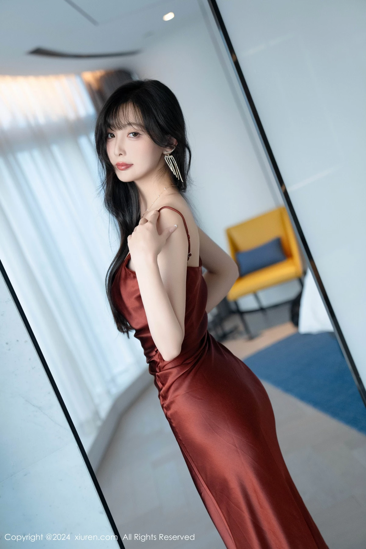 秀人集.com_[XiuRen秀人网]No.9336_模特林星阑性感红色连衣长裙露黑色情趣内衣秀曼妙身姿诱惑写真85P