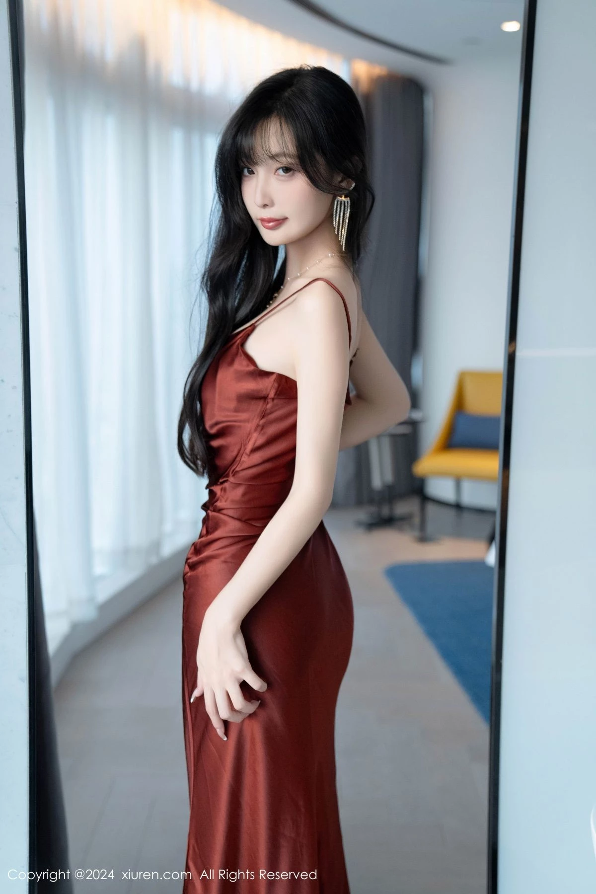 秀人集.com_[XiuRen秀人网]No.9336_模特林星阑性感红色连衣长裙露黑色情趣内衣秀曼妙身姿诱惑写真85P