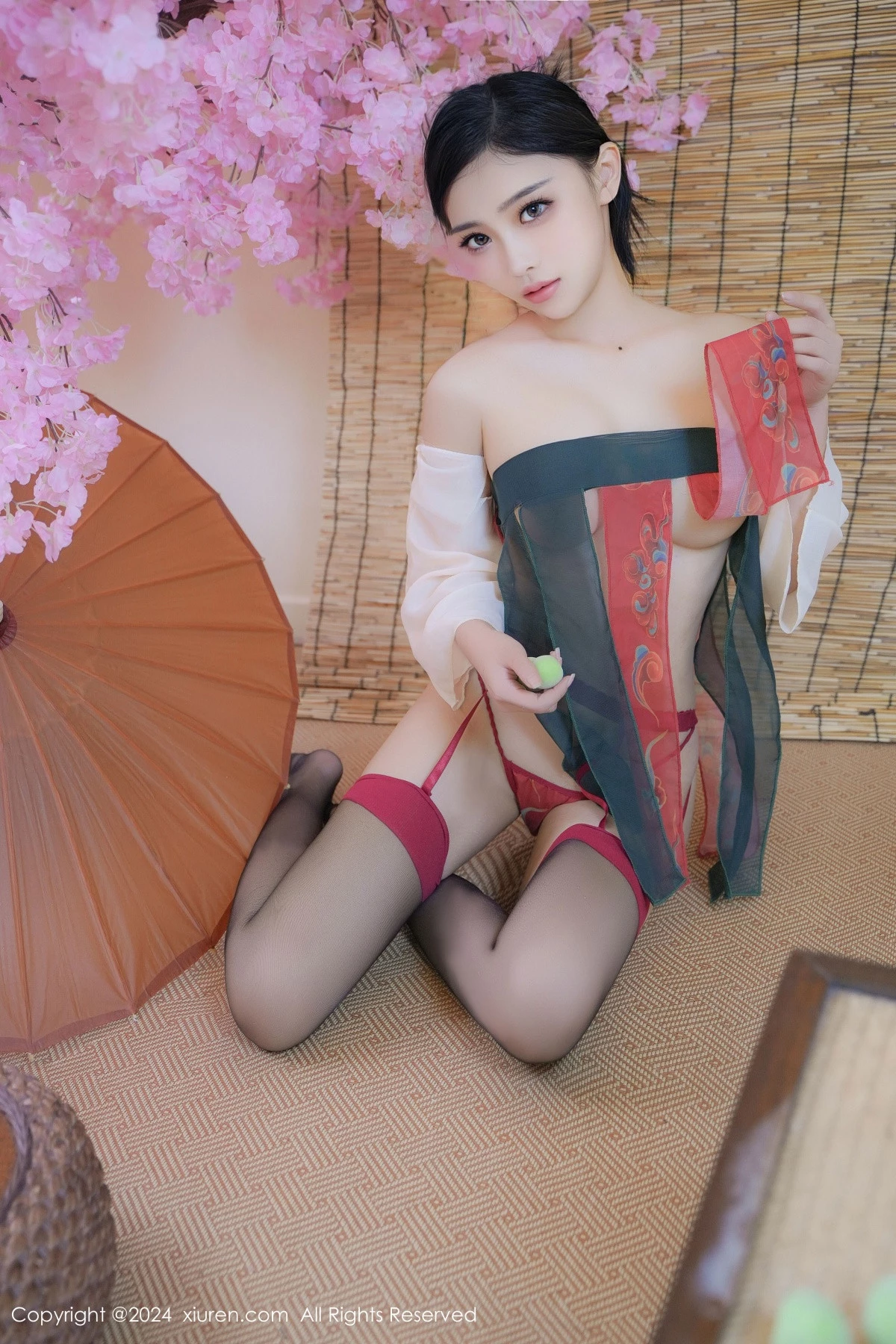 秀人集.com_[XiuRen秀人网]No.9351_模特妙可可Cheese性感薄纱汉服配黑丝吊袜秀丰腴身材诱惑写真80P