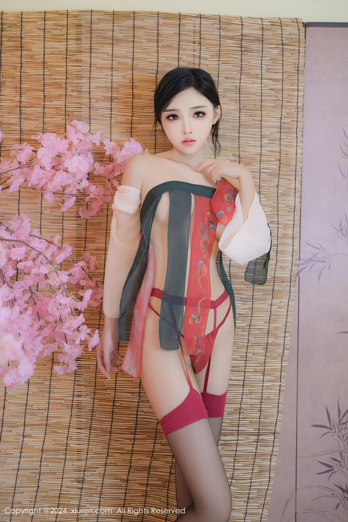 秀人集.com_[XiuRen秀人网]No.9351_模特妙可可Cheese性感薄纱汉服配黑丝吊袜秀丰腴身材诱惑写真80P