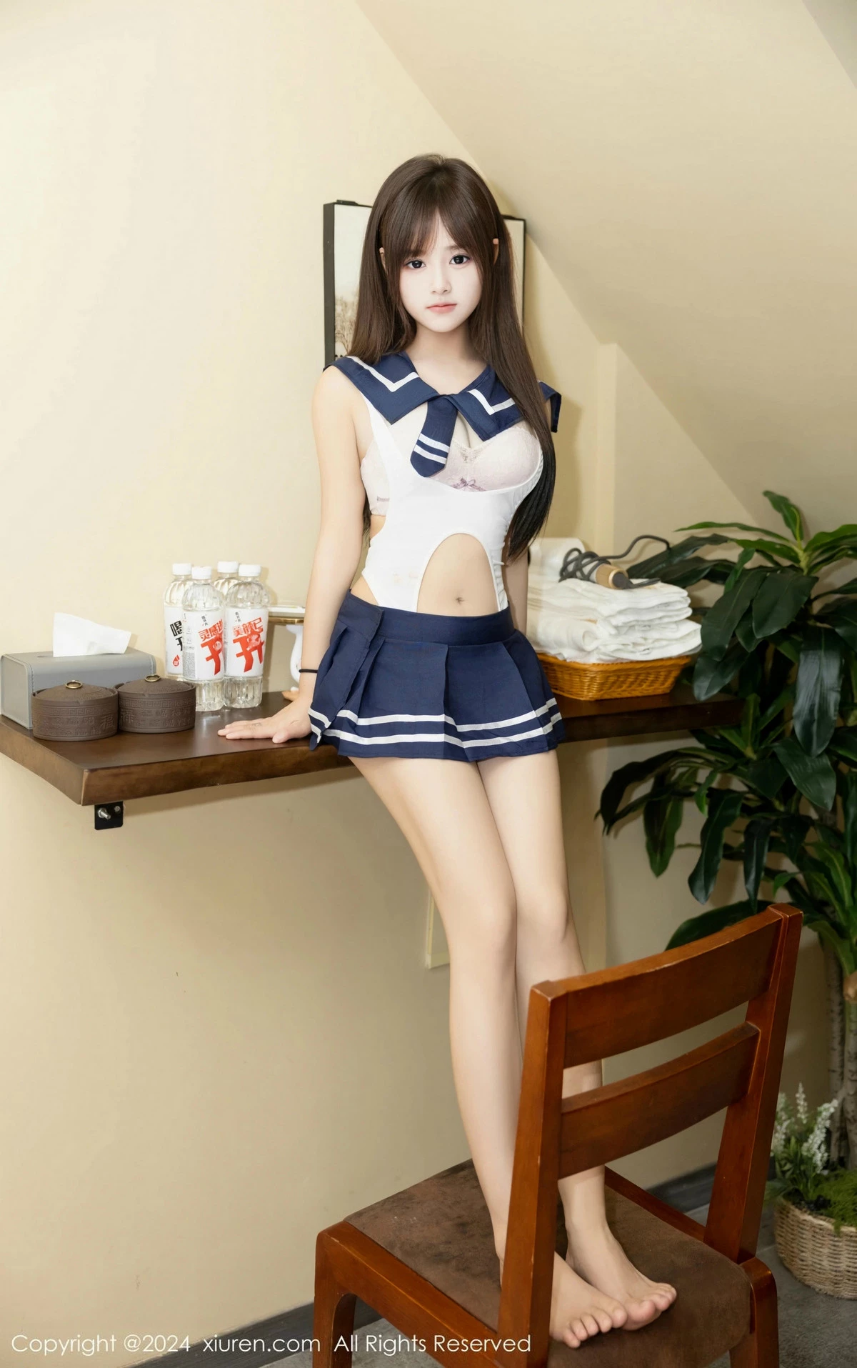 秀人集.com_[XiuRen秀人网]No.9514_模特叶初雪性感白色情趣制服露白色内衣秀完美身材撩人诱惑写真68P