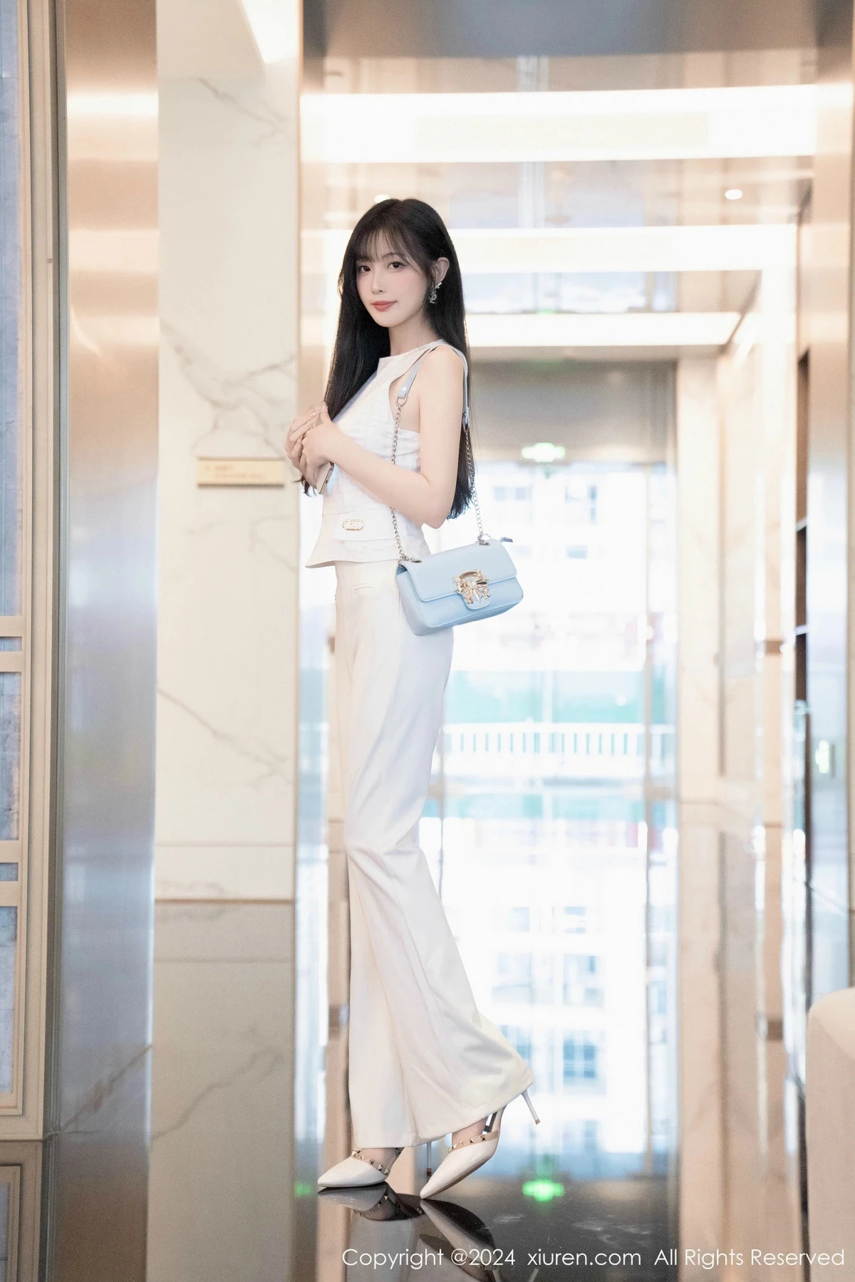 秀人集.com_[XiuRen秀人网]No.9528_模特林星阑性感白上衣配简约长裤露白色内衣秀曼妙身姿诱惑写真84P