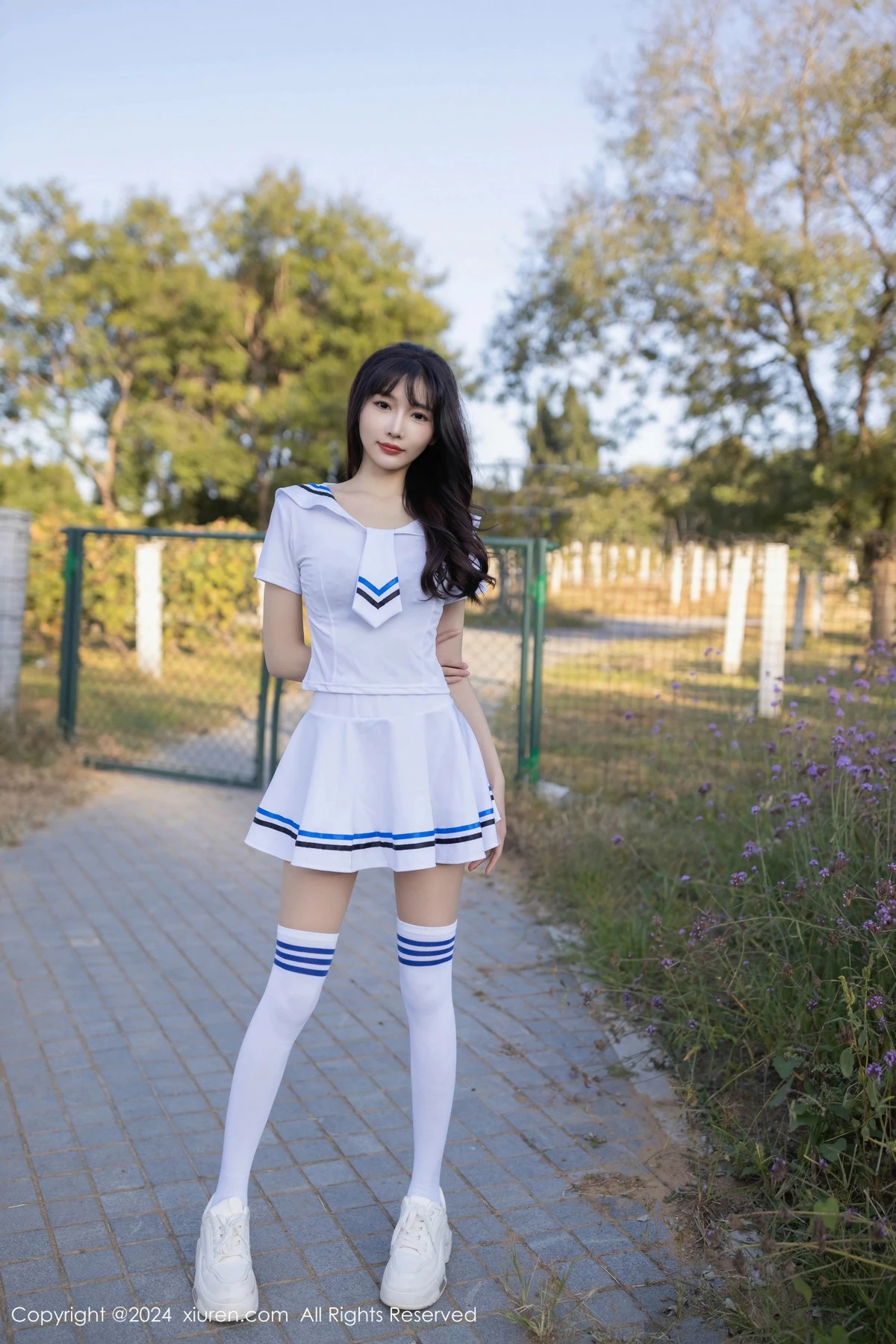 秀人集.com_[XiuRen秀人网]No.9554_模特陆萱萱学生套装露黑色蕾丝内衣配开档肉丝秀完美身材诱惑写真80P