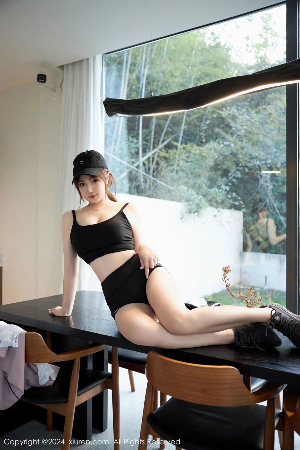 秀人集.com_[XiuRen秀人网]No.9549_模特养乐多Doll性感深色运动服饰秀丰满身材白嫩美腿诱惑写真52P