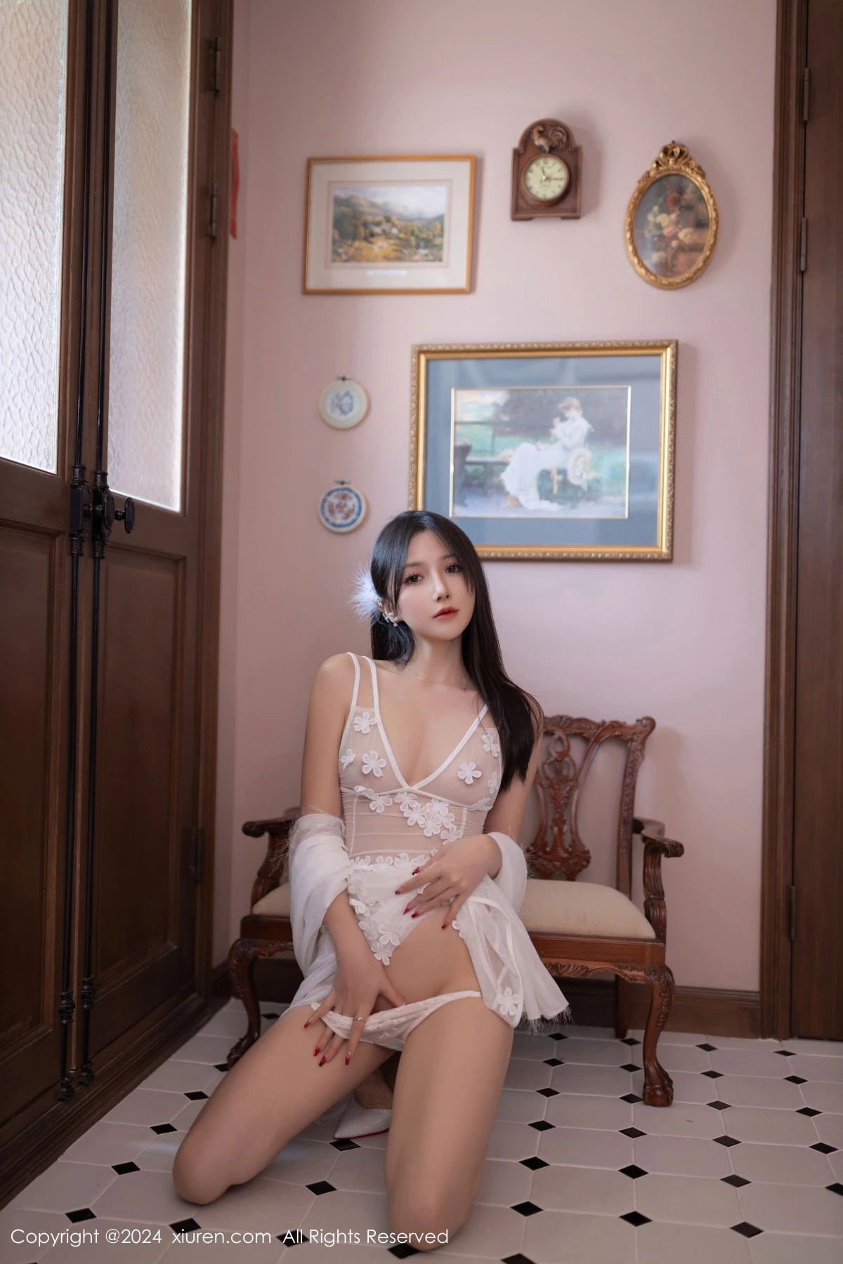 秀人集.com_[XiuRen秀人网]No.9564_模特鱼子酱Fish性感白色连衣短裙配超薄肉丝秀曼妙身姿诱惑写真80P