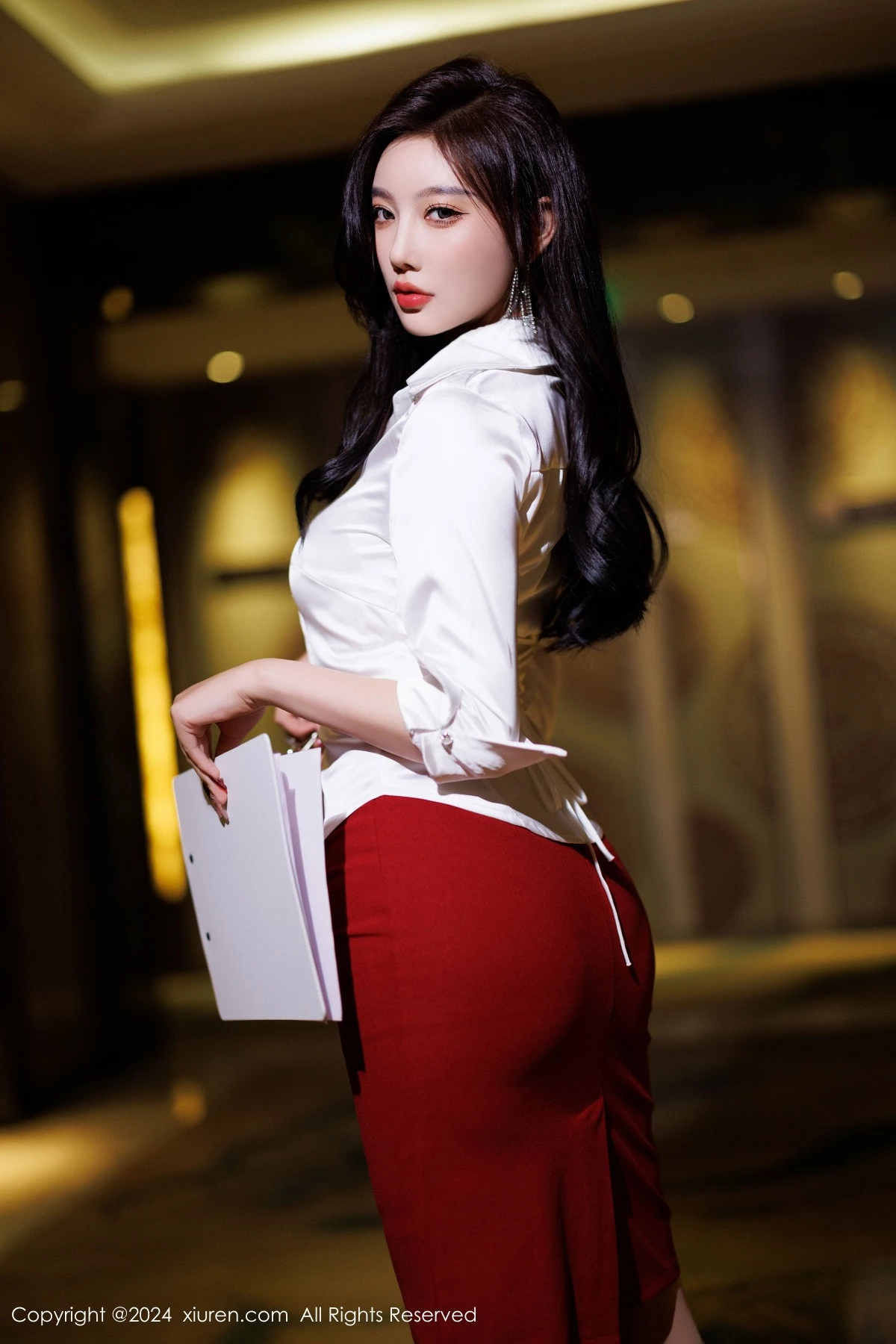 秀人集.com_[XiuRen秀人网]No.9565_女神杨晨晨Yome性感白T配红短裙露白色内衣秀丰腴身材诱惑写真80P