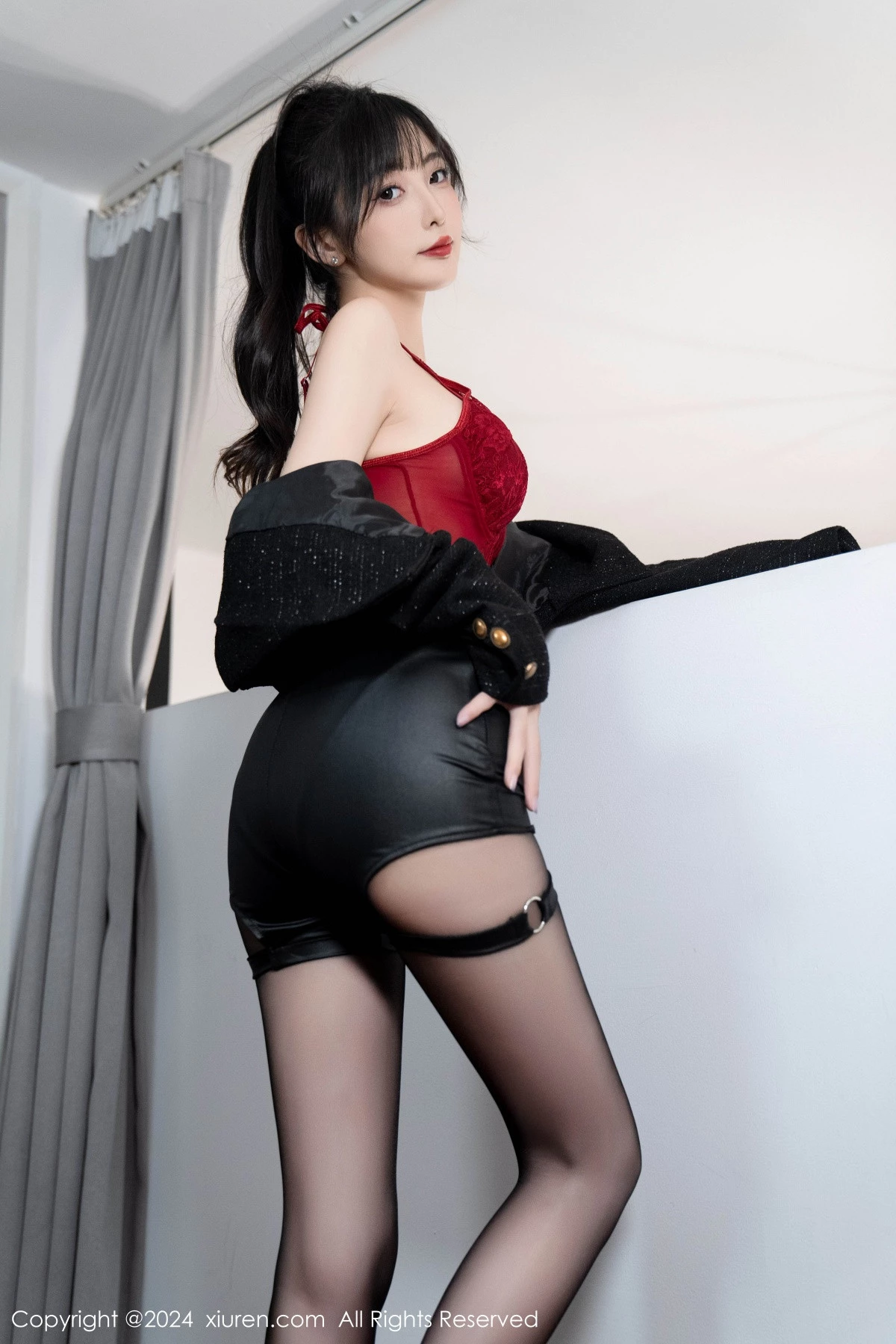 秀人集.com_[XiuRen秀人网]No.9561_模特林星阑性感红色蕾丝连体衣配黑丝吊袜秀曼妙身姿诱惑写真90P