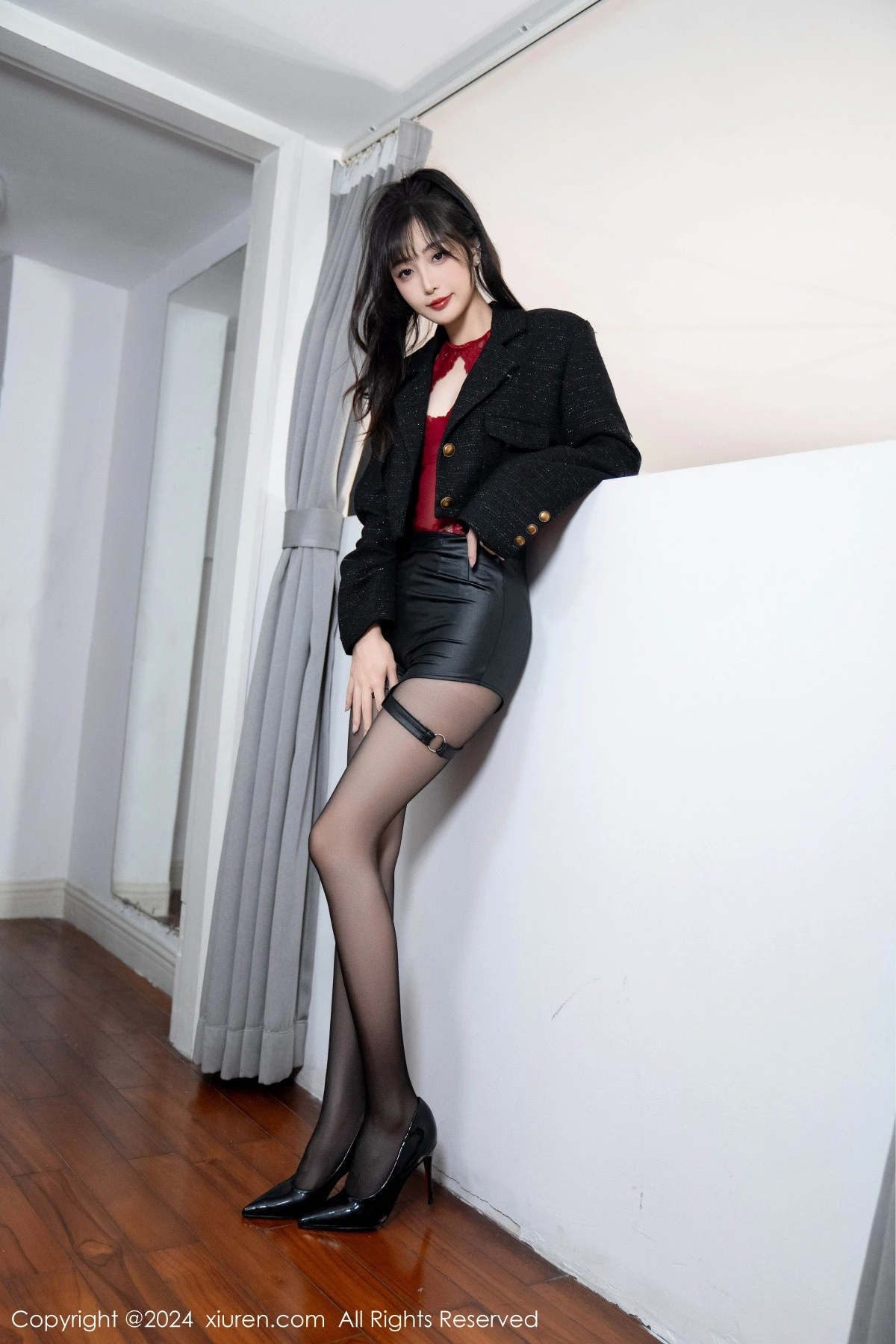 秀人集.com_[XiuRen秀人网]No.9561_模特林星阑性感红色蕾丝连体衣配黑丝吊袜秀曼妙身姿诱惑写真90P