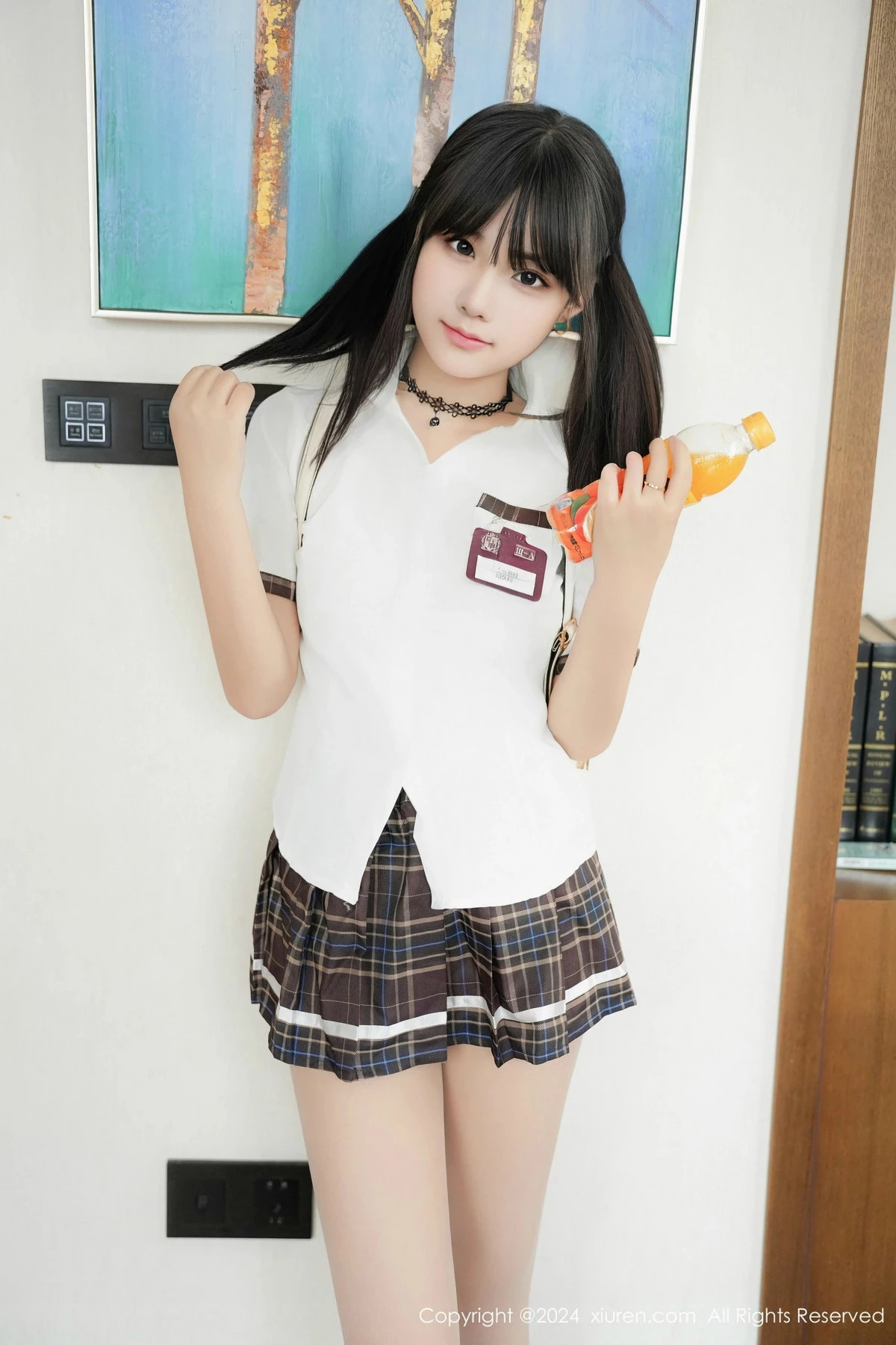 秀人集.com_[XiuRen秀人网]No.9573_模特姚若兮vay性感白色学妹制服配超薄肉丝秀曼妙身姿诱惑写真53P