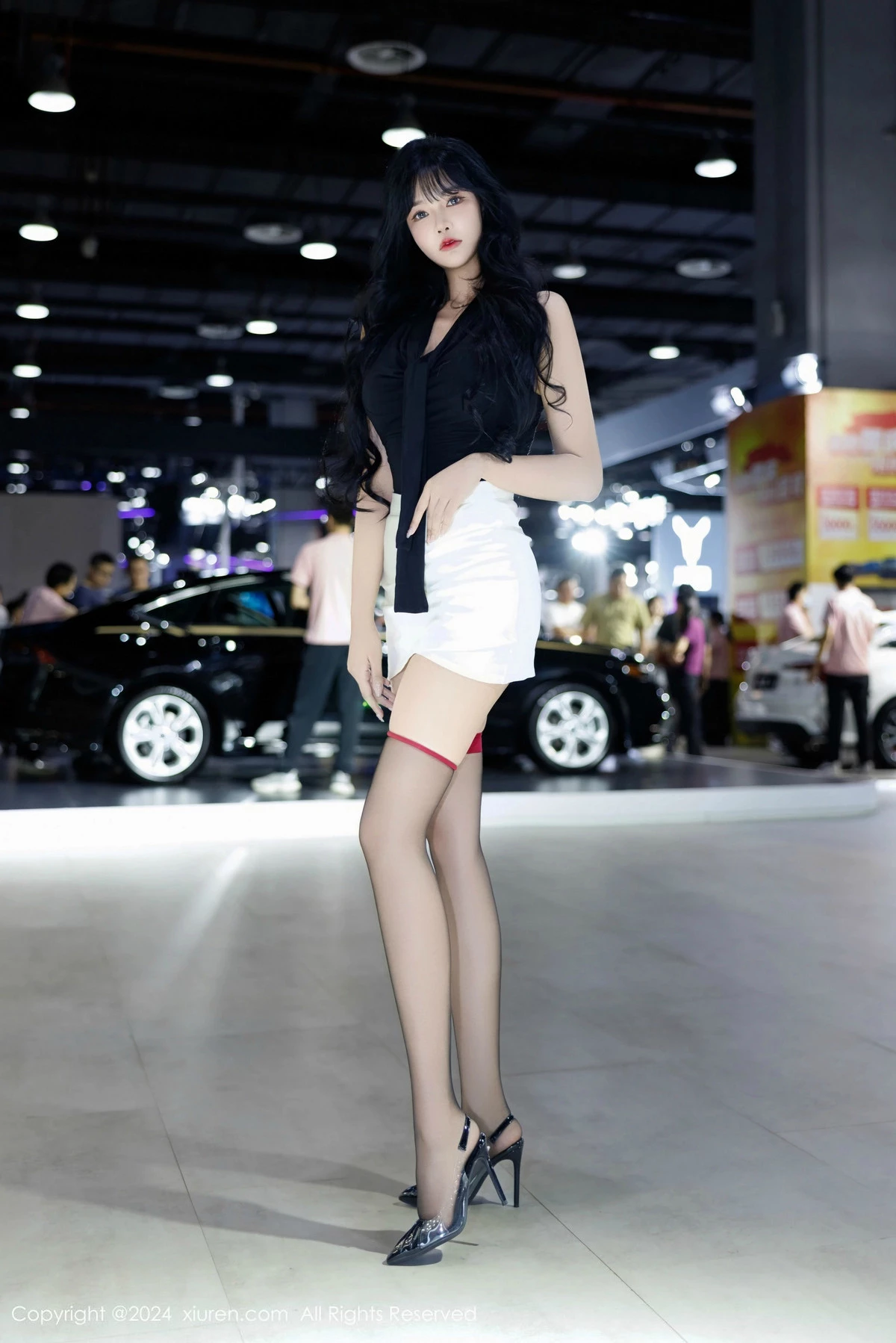 秀人集.com_[XiuRen秀人网]No.9575_模特娜比性感黑上衣配白短裙露超薄黑丝秀凹凸身材撩人诱惑写真80P