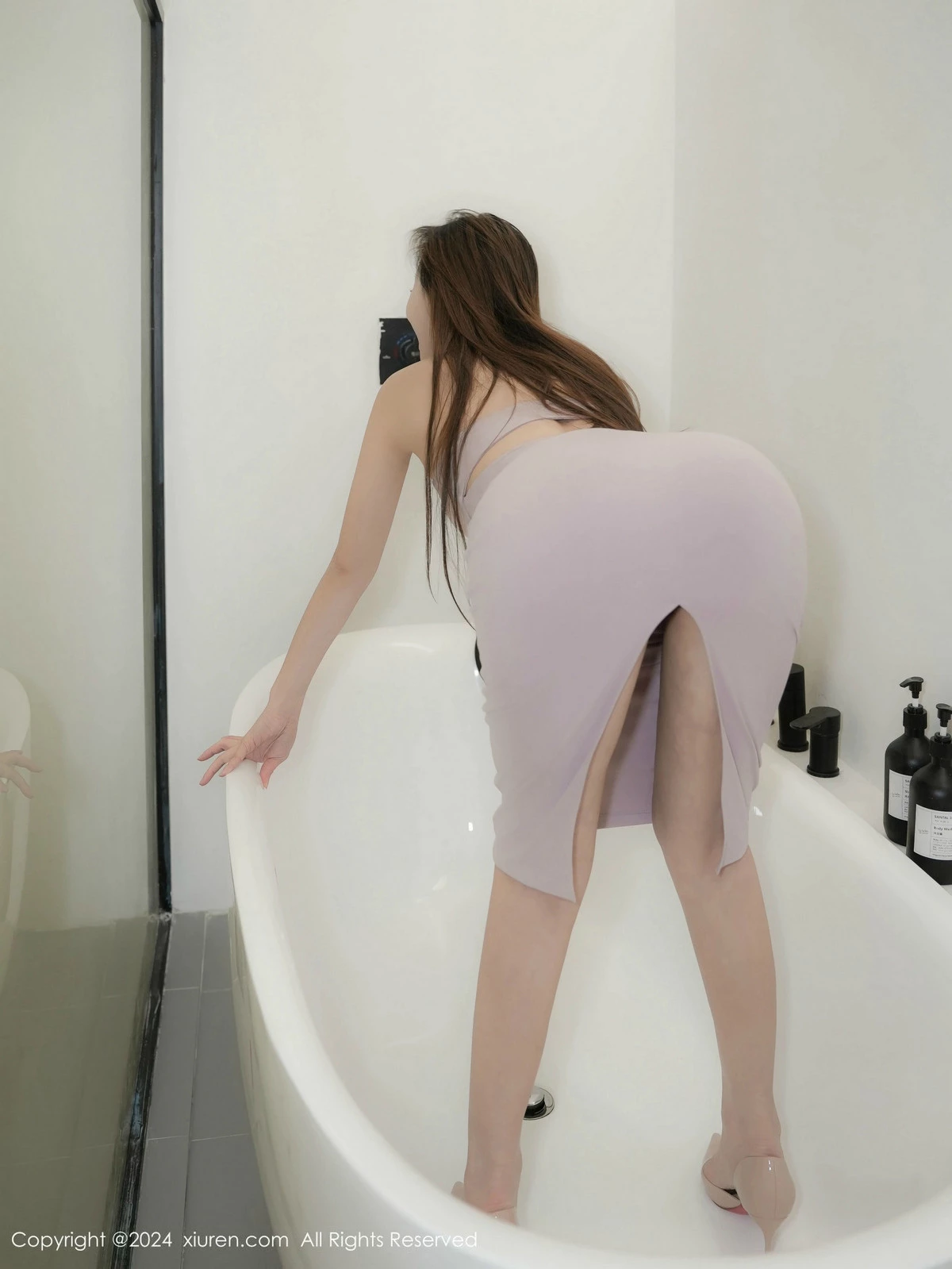 秀人集.com_[XiuRen秀人网]No.9581_模特糖糖❤性感肉色长裙露超薄无内白丝秀曼妙身姿惹火诱惑写真60P