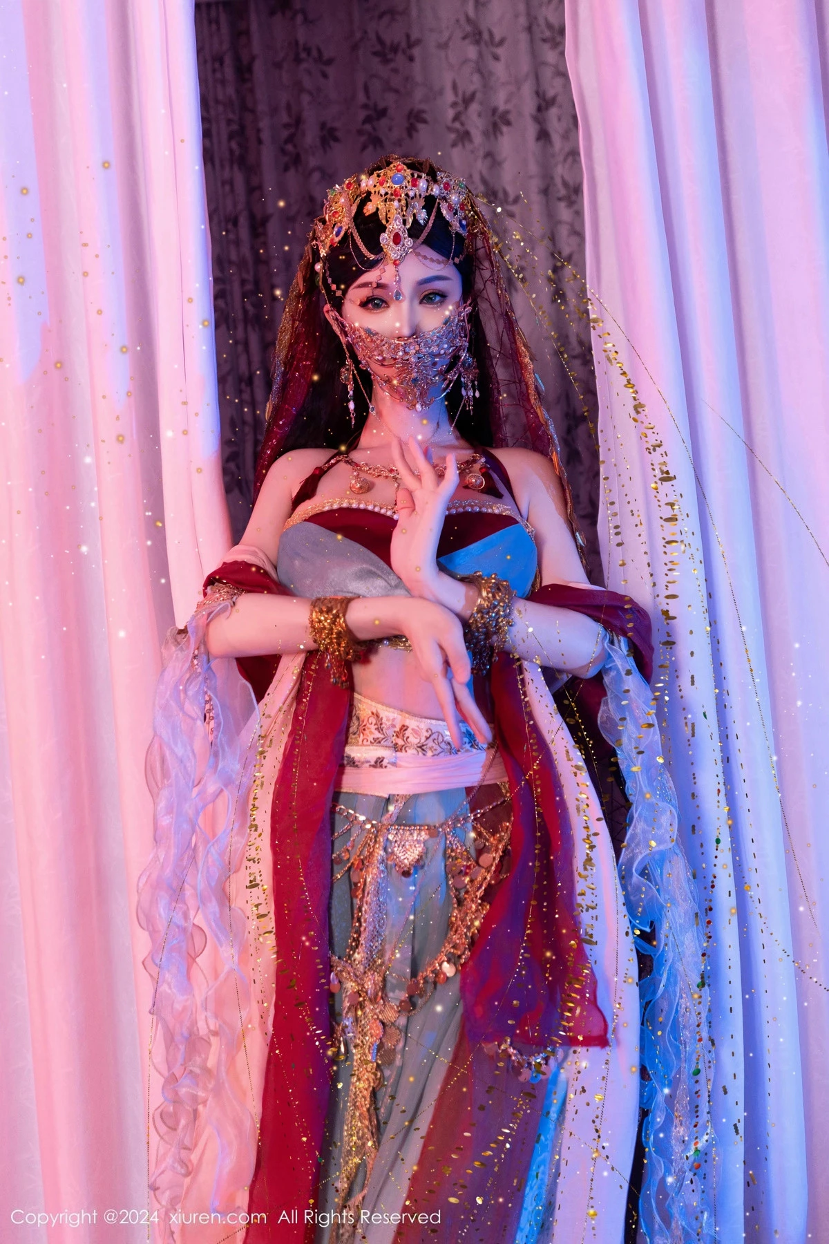 秀人集.com_[XiuRen秀人网]No.9585_新人模特不吃冰淇淋异域风情女郎性感情趣服饰秀火辣身材诱惑写真85P