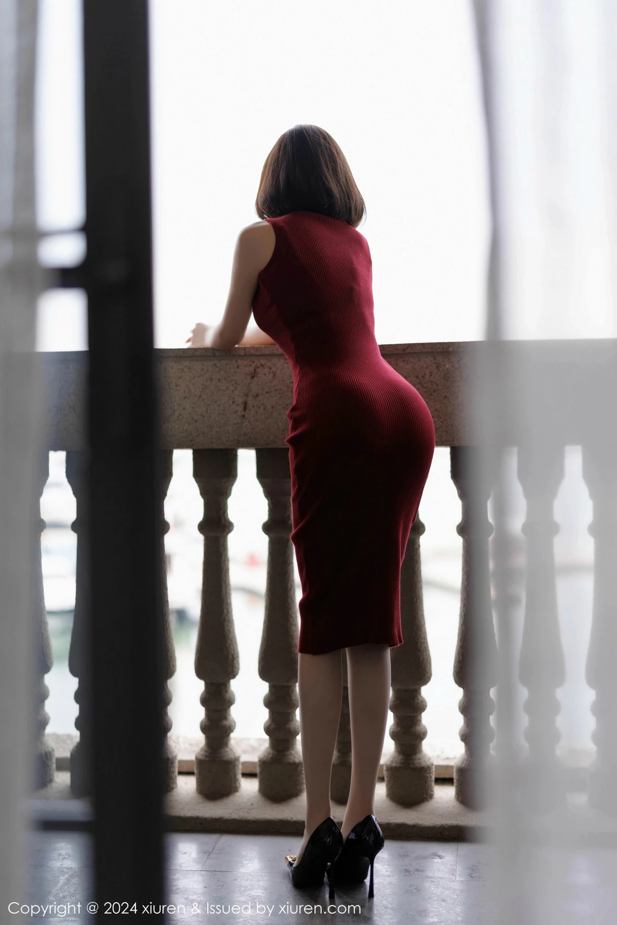 秀人集.com_[XiuRen秀人网]No.9589_女神徐莉芝Booty红色连身裙露浅色内衣配超薄肉丝秀美腿诱惑写真91P